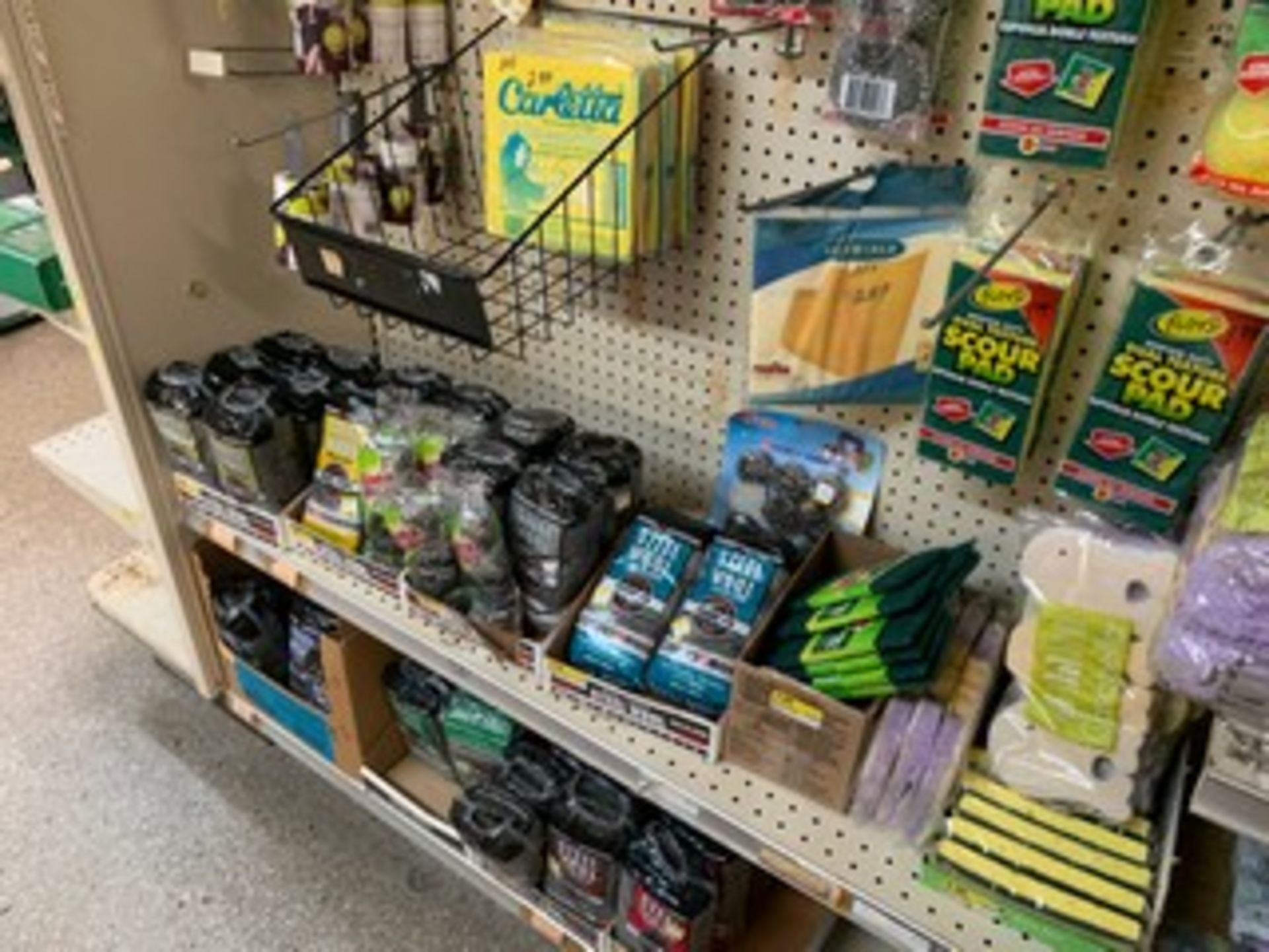 STEEL WOOL PACKS, SPONGES, LINT ROLLERS, SCOTCH BRITE, ETC - Image 2 of 3