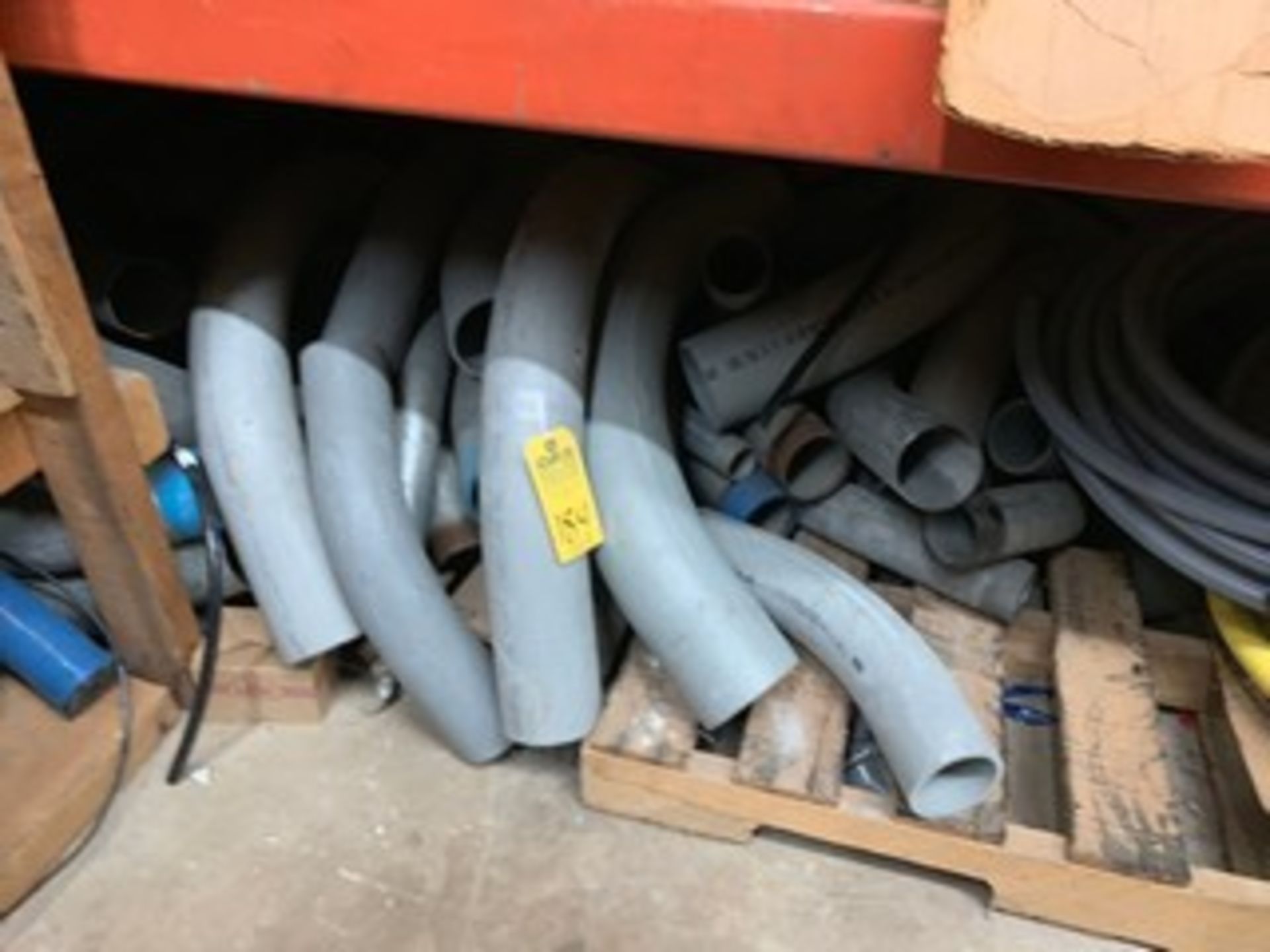 LOT GRAY PVC