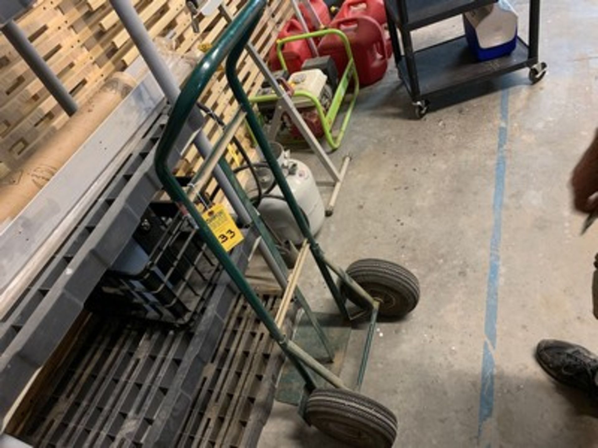 GREEN HAND TRUCK