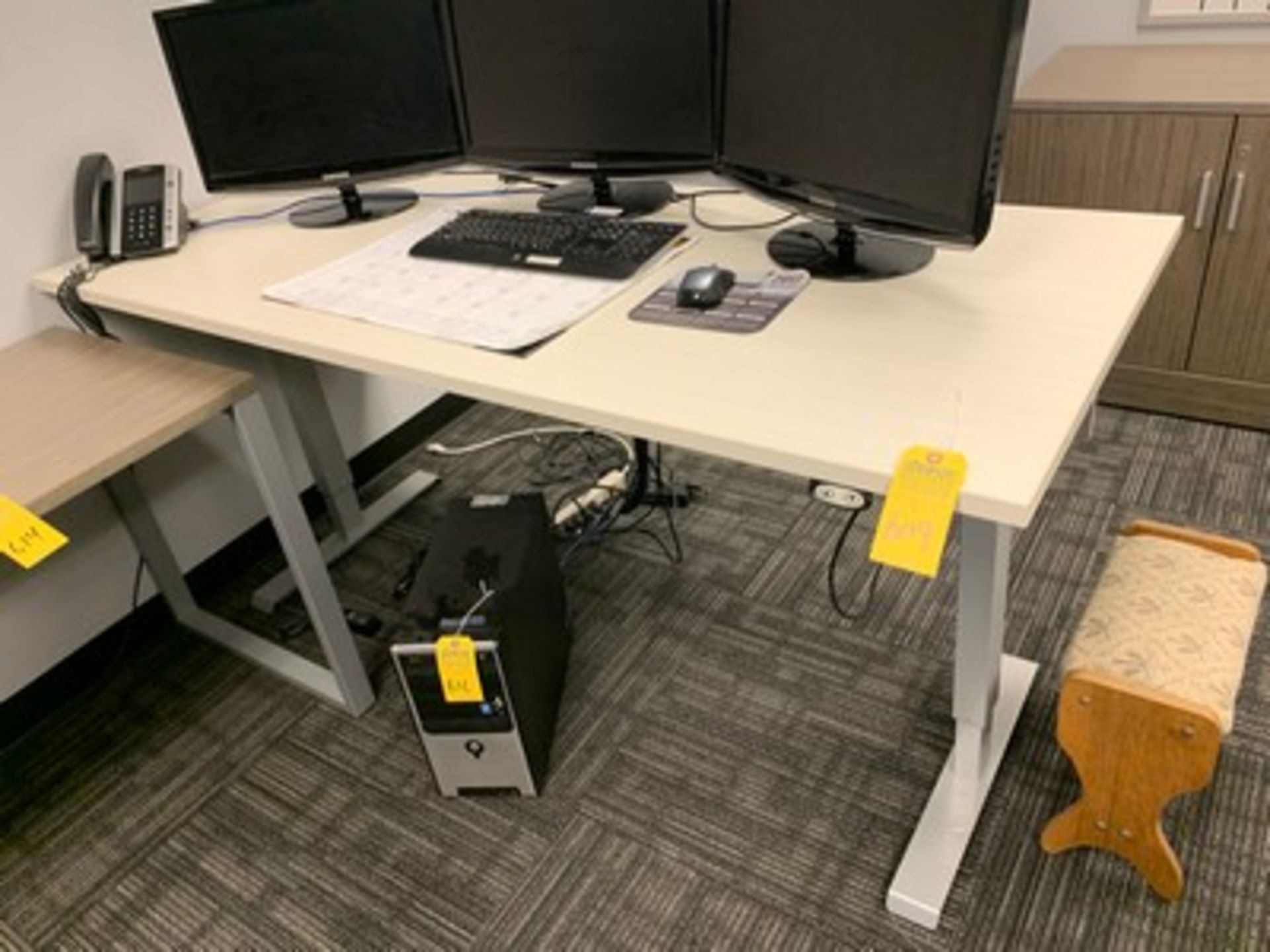 MODERN WHITE ELECTRIC DESK