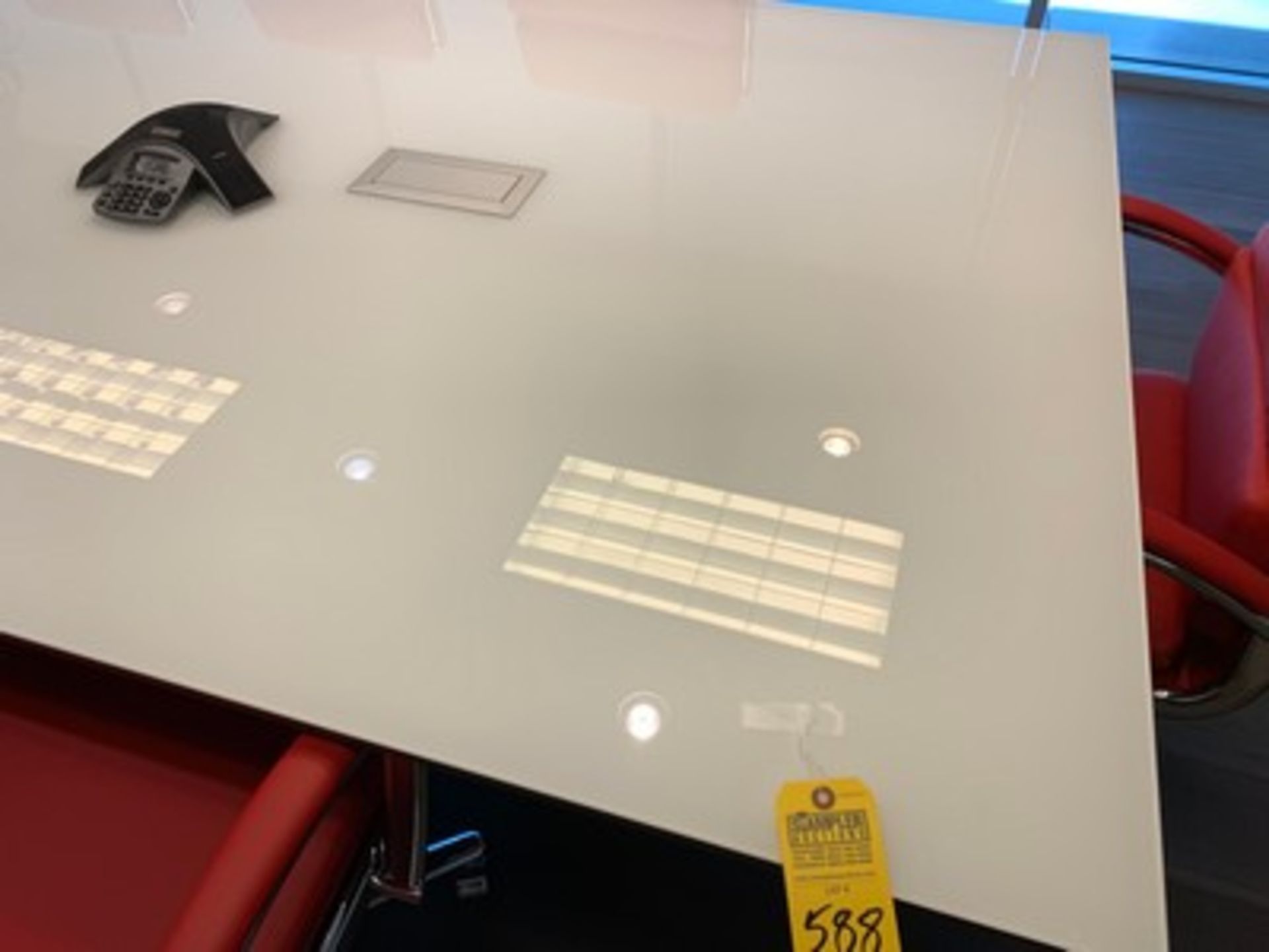 MODERN WHITE CONFERENCE TABLE WITH GLASS TOP - Bild 2 aus 3