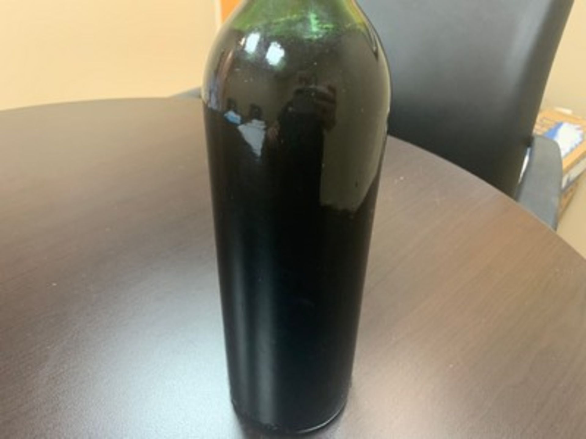 BOTTLE HMR CABERNET SAUVIGNON - PASO ROBLES HOFFMAN VINYARDS - 1977 - 750ml - Image 5 of 7