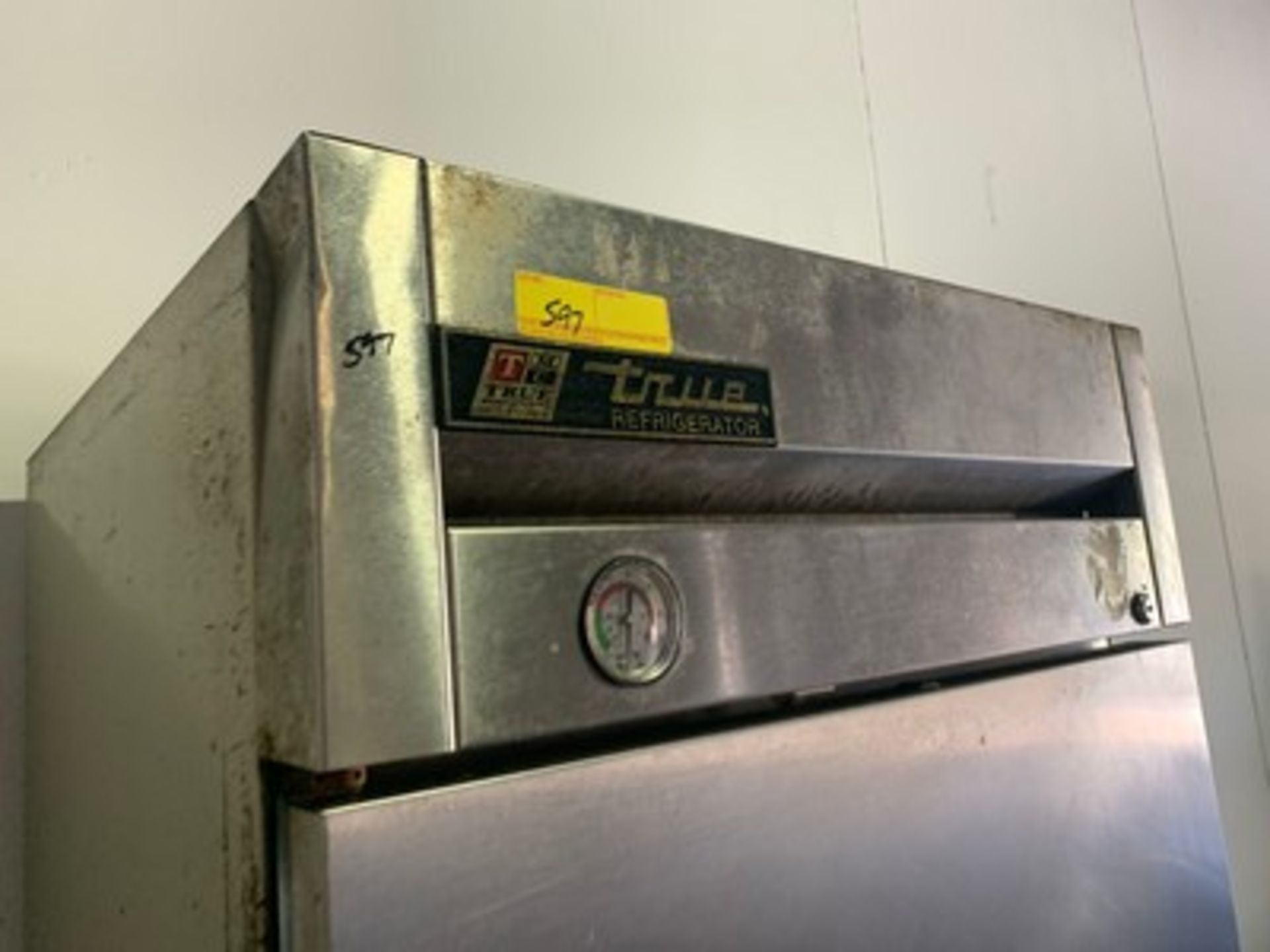 TRUE 1-3115873 STAINLESS STEEL REFRIGERATOR - Image 2 of 3