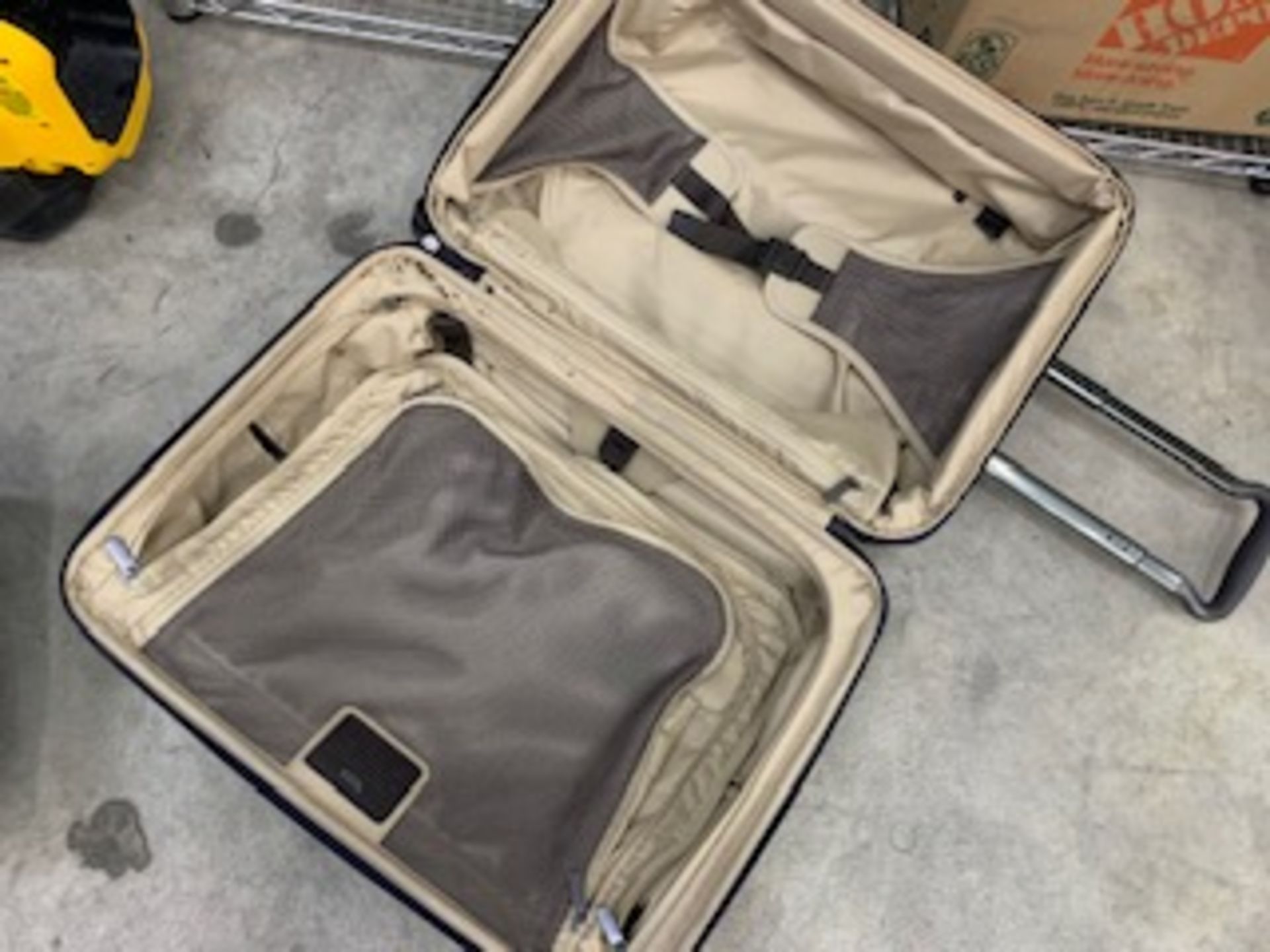 TUMI ROLLING SUITCASE - Image 4 of 4