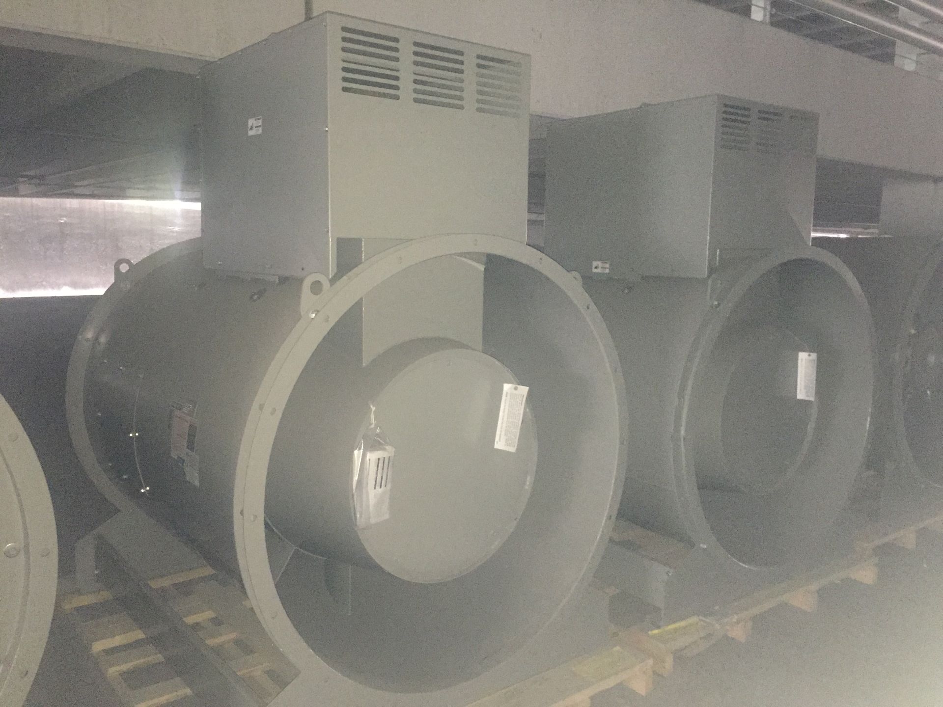 GREENHECK COMMERCIAL FANS - 1- TUBULAR CENTRIFUGAL FAN / 5- MIXED FLOW FANS / 2- VANE AXIAL MEDIUM - Image 3 of 10