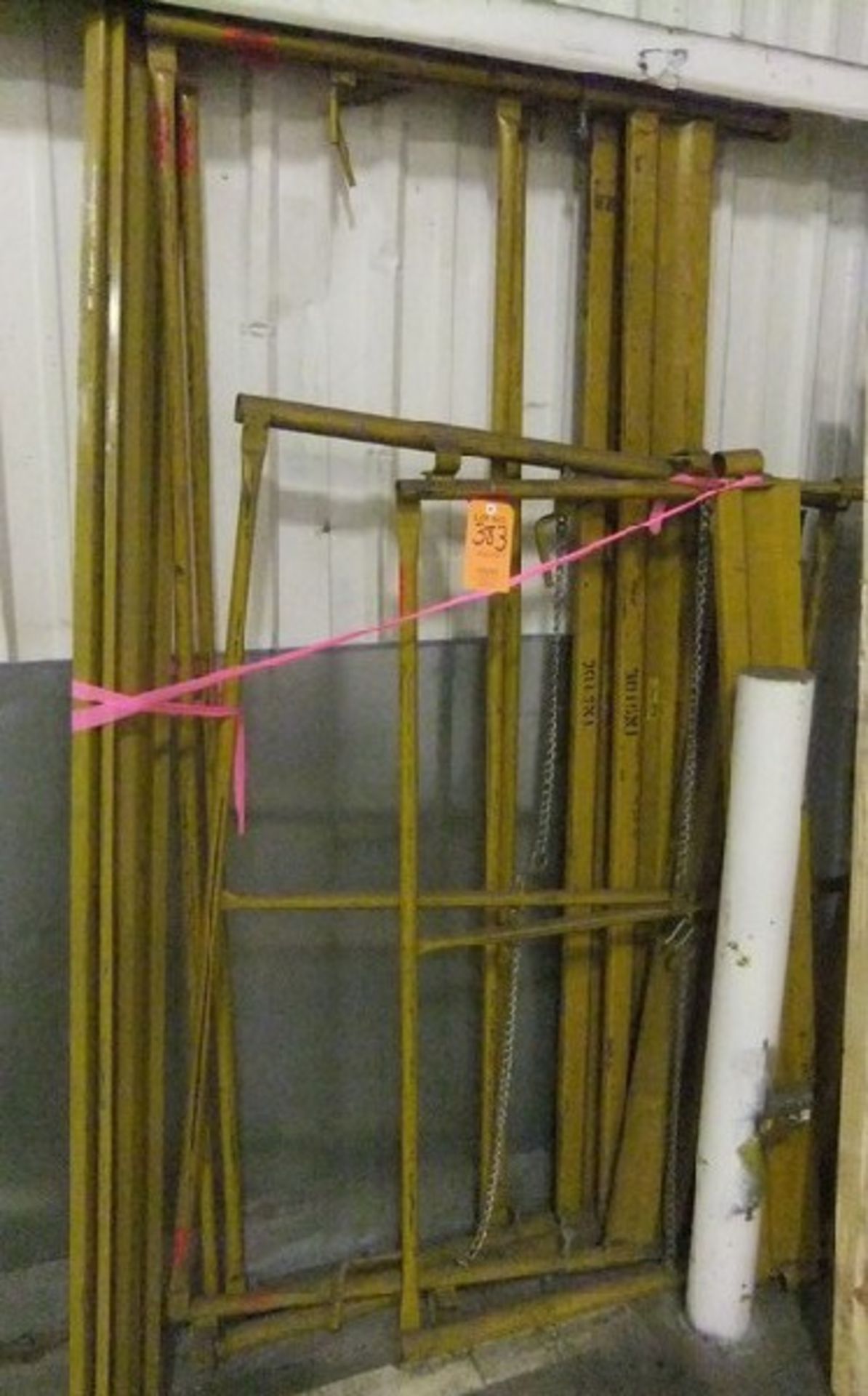 LOT: SCAFFOLD PARTS