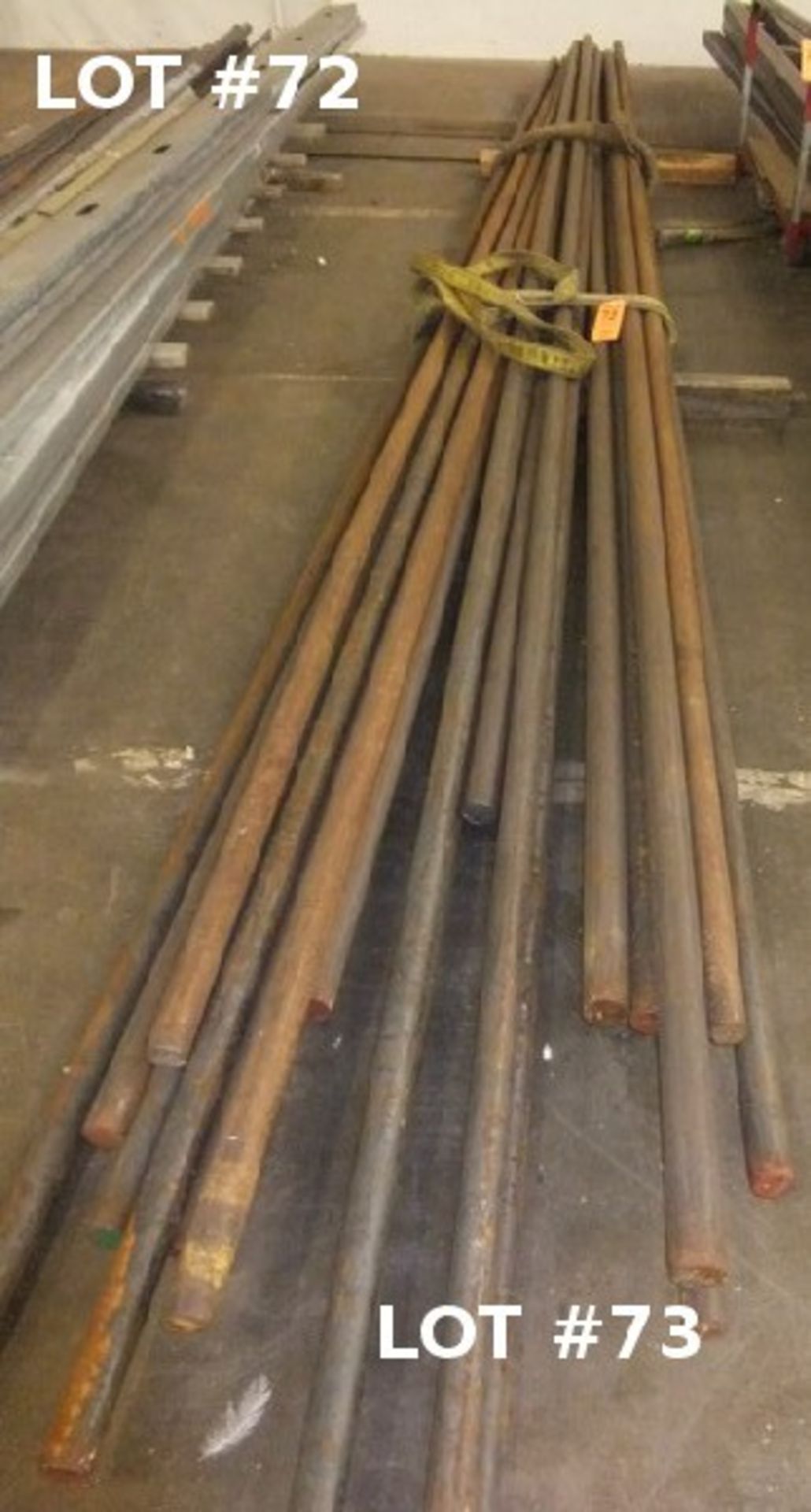 LOT: PALLET W/ METAL RODS