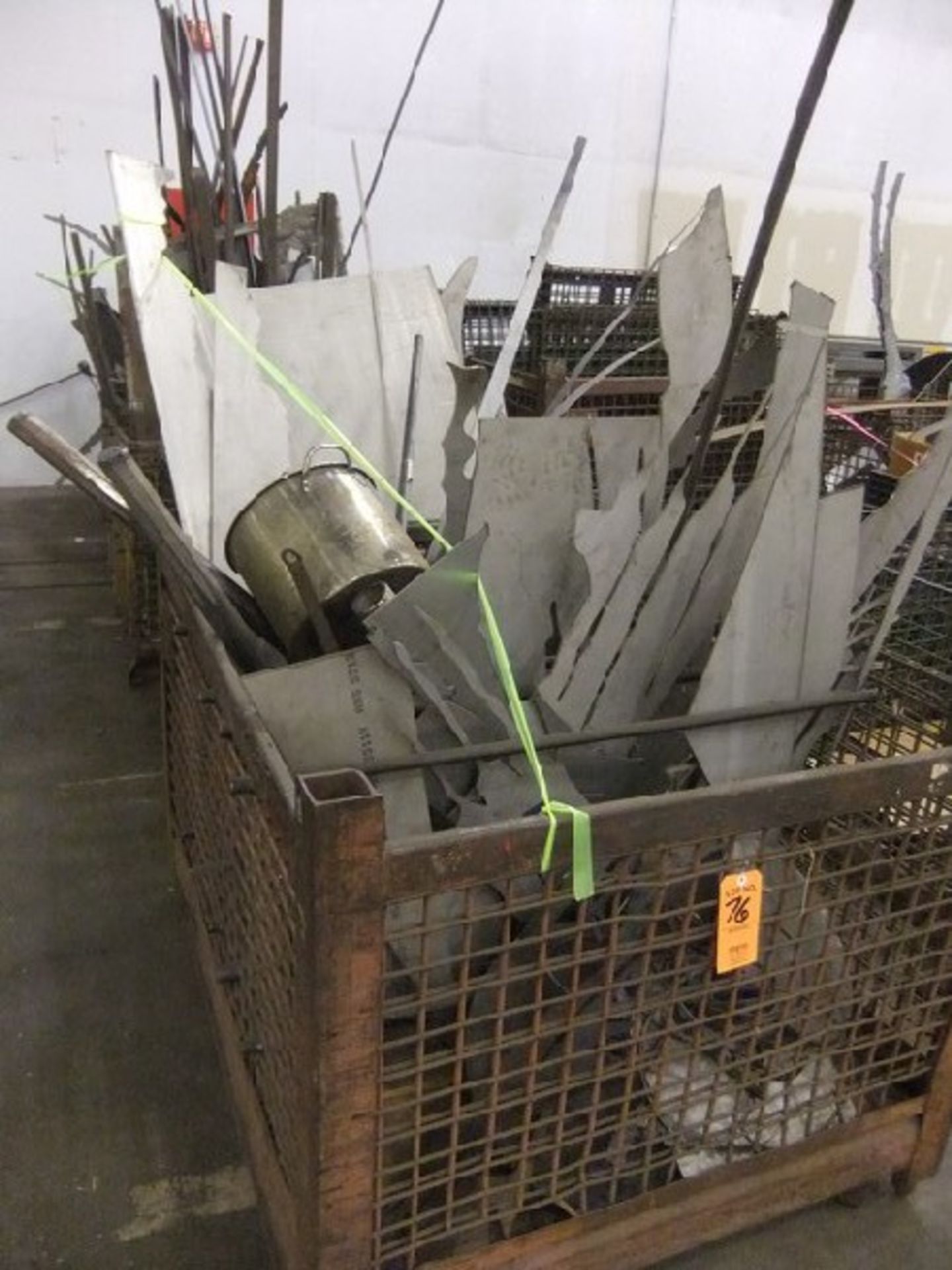 LOT: BASKETS W/ MISC. METAL