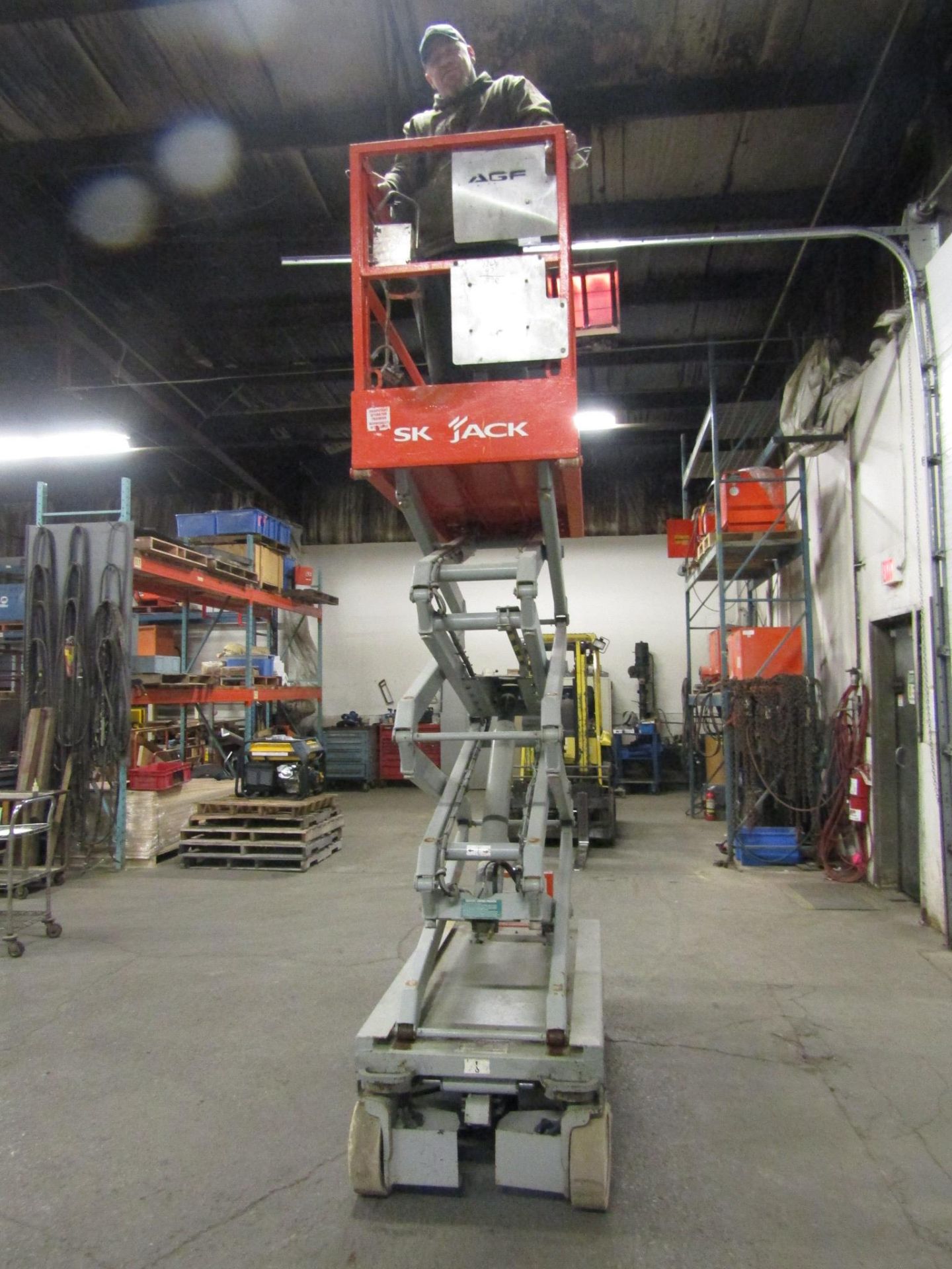 2006 SkyJack III Electric Scissor Lift model 3219 - 19 feet lift with pendant controller only 434 - Bild 5 aus 5