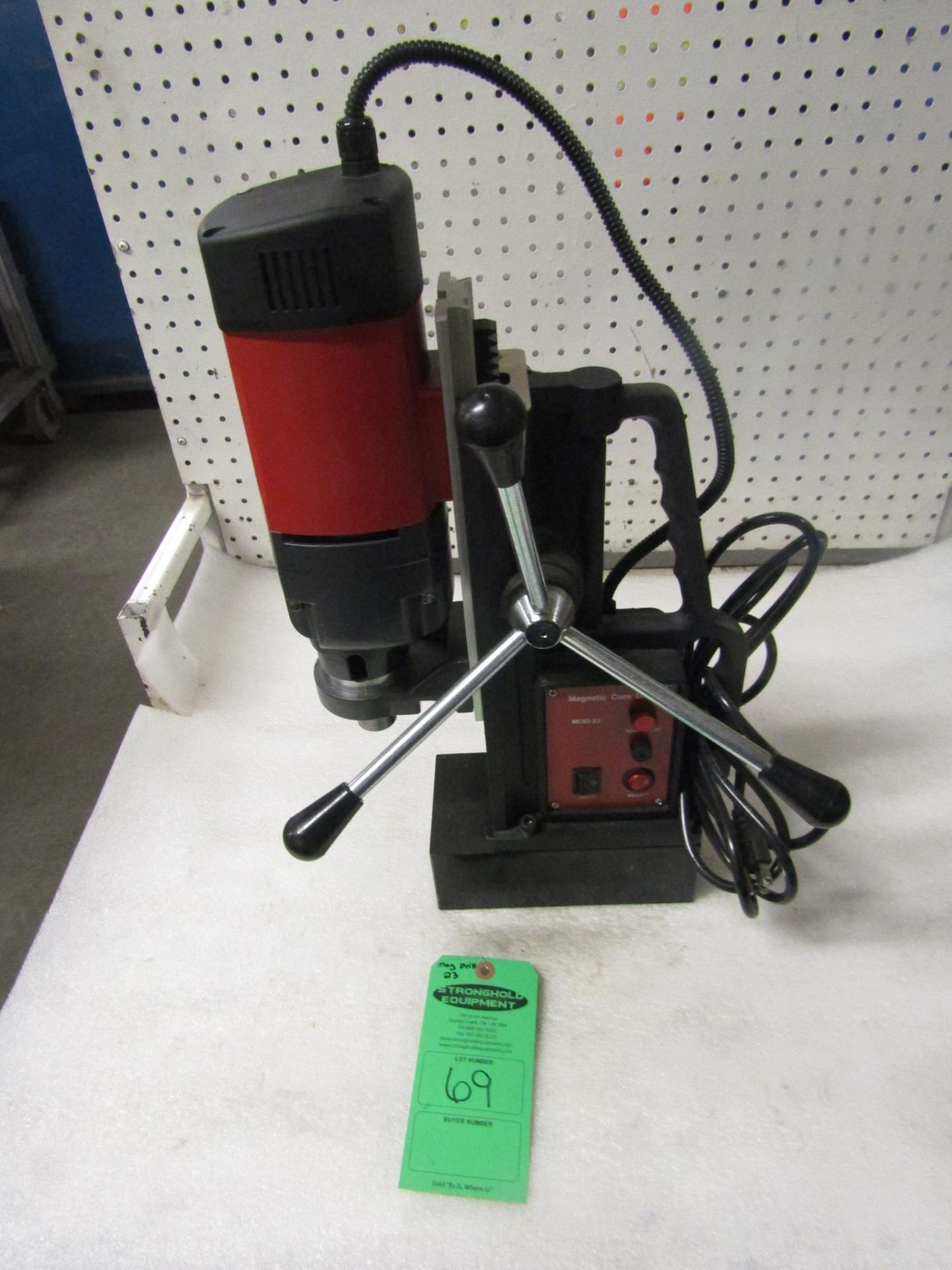 Mag Drill with 5/8" Chuck - 0.9" drilling range - Magnetic CORE DRILL 110V - MINT & UNUSED