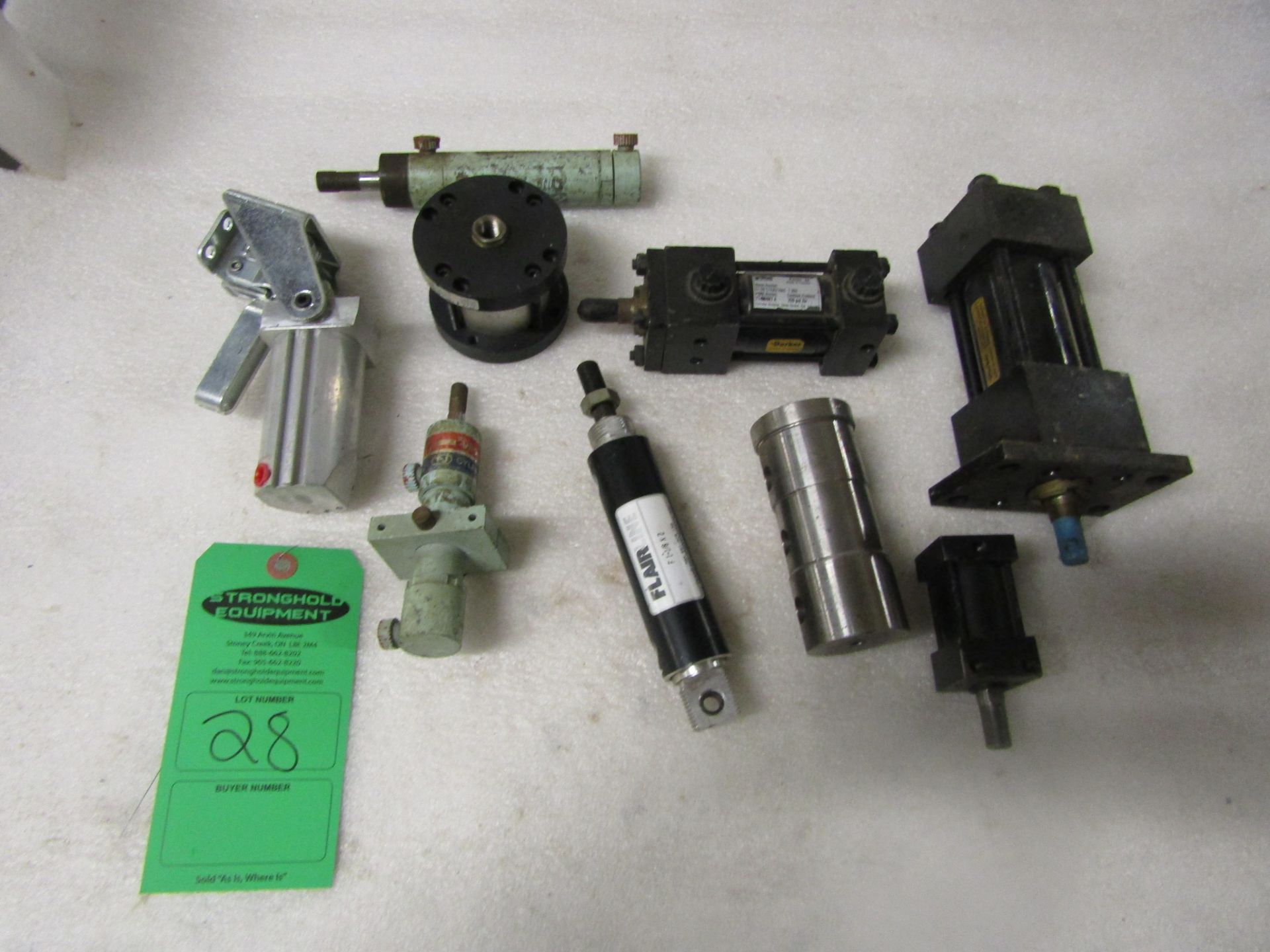 Lot of Assorted Parker Hydraulic parts & cylinders