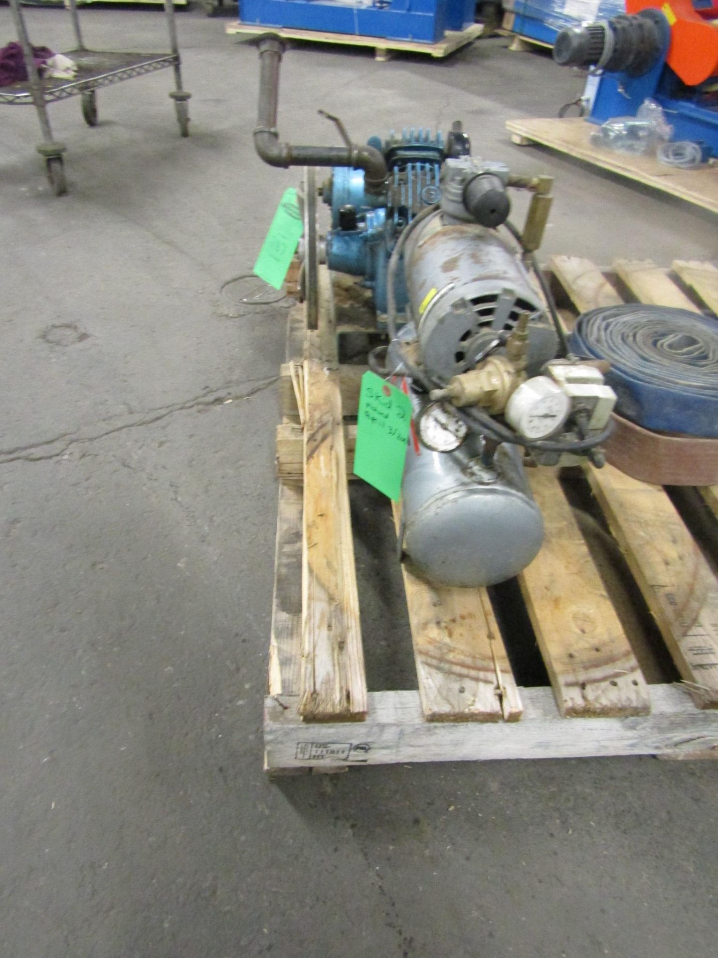 Lot of 2 Gast Pump model ILAA-11-M100X & WEG 1HP model B560587 - Image 2 of 2