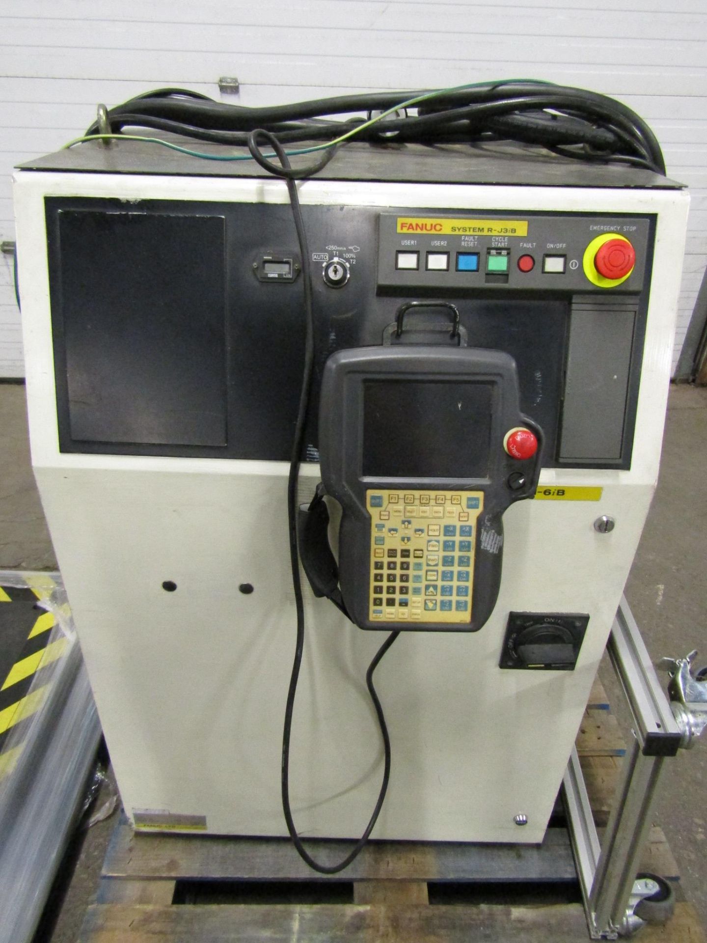 2003 Fanuc M-6IB with R-J3IB Controller Robotic System with Pendant Controller and cables MINT - Image 2 of 3