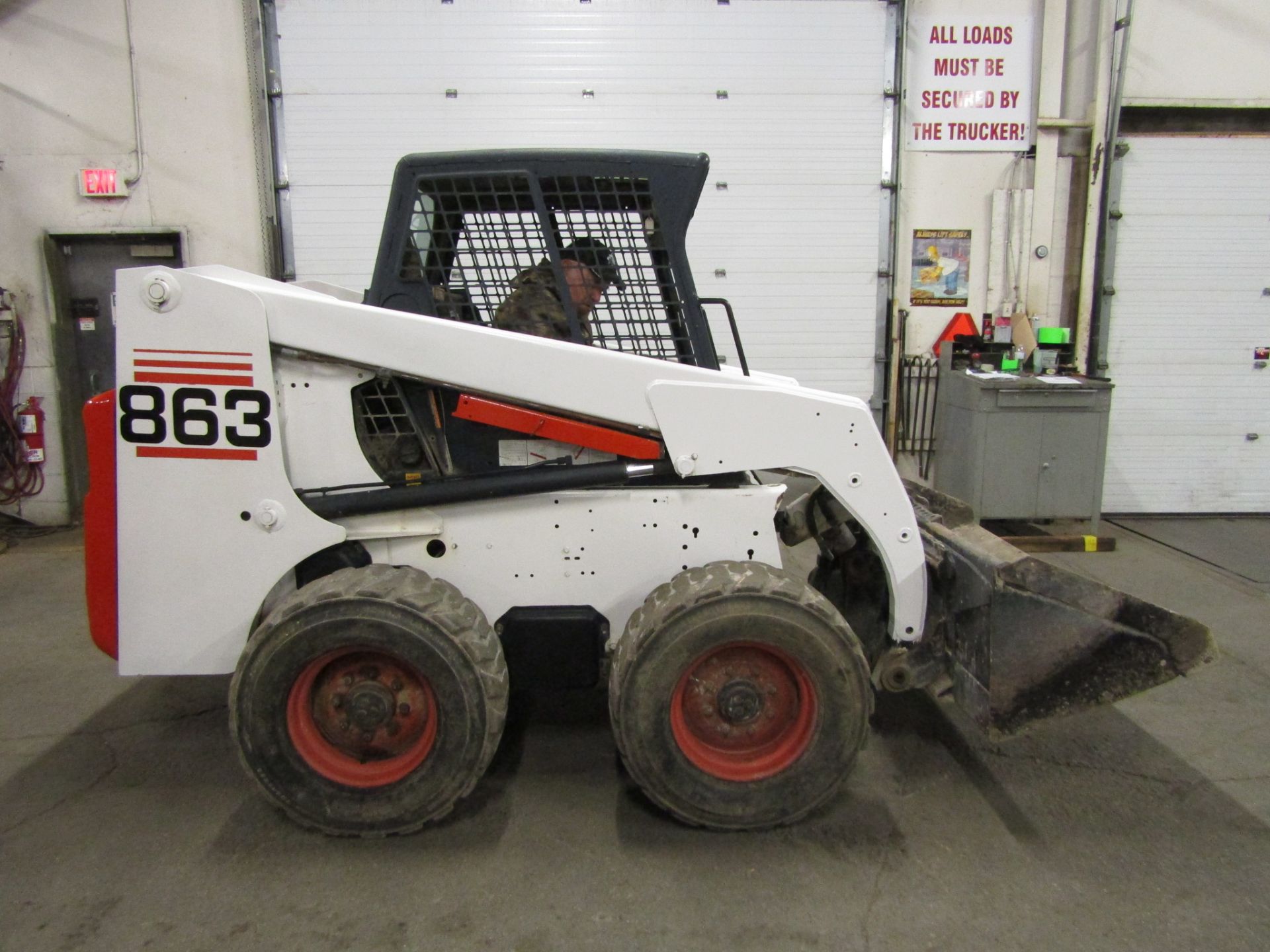 2005 Bobcat IR Skid Steer model 863 VERY LOW HOURS - amazing machine