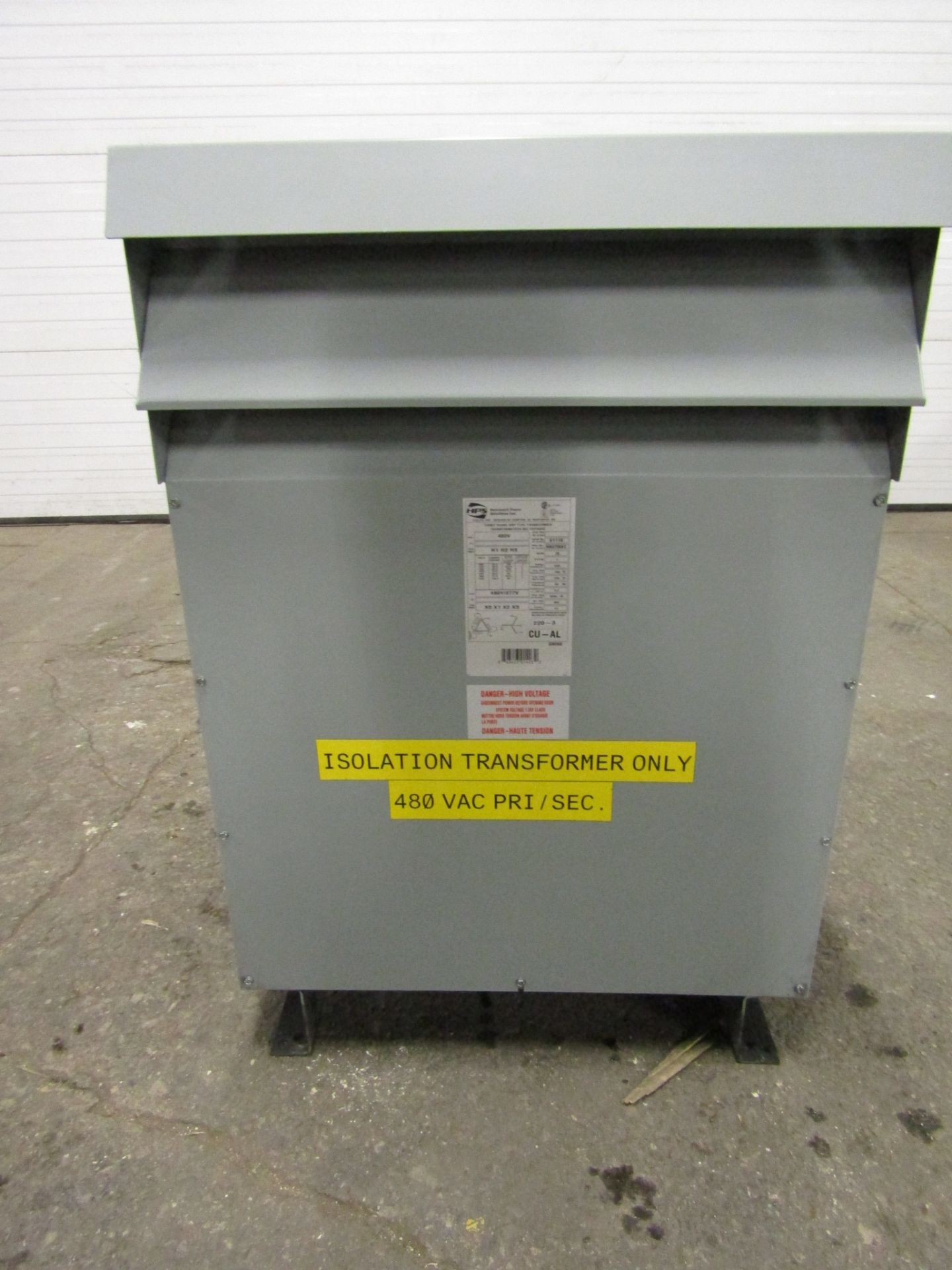 Hammond 75 KVA Electrical Transformer - 480V to 480Y / 277V 3 phase