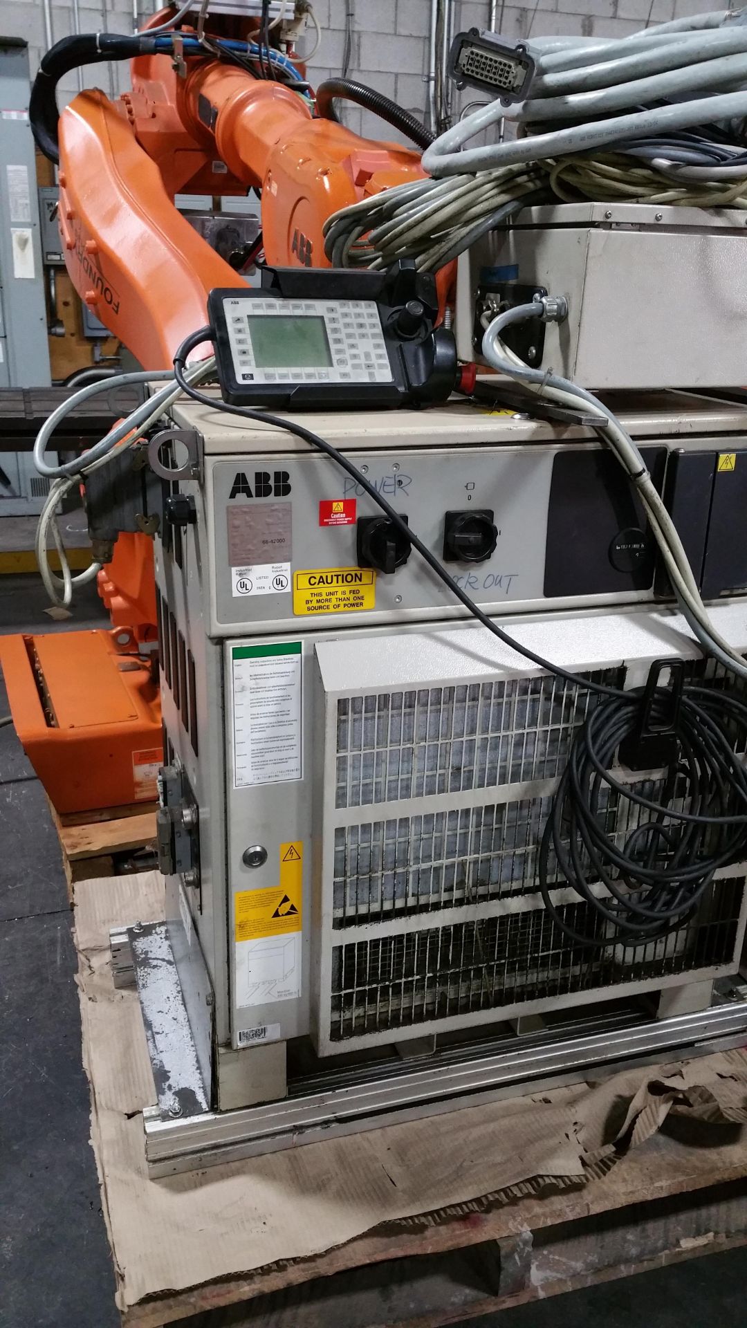 ABB Robot IRB 6600 M2000 S4 C+ 2.8m Reach Foundry Version with Teach Pendent and Cable (shipping - Image 2 of 3