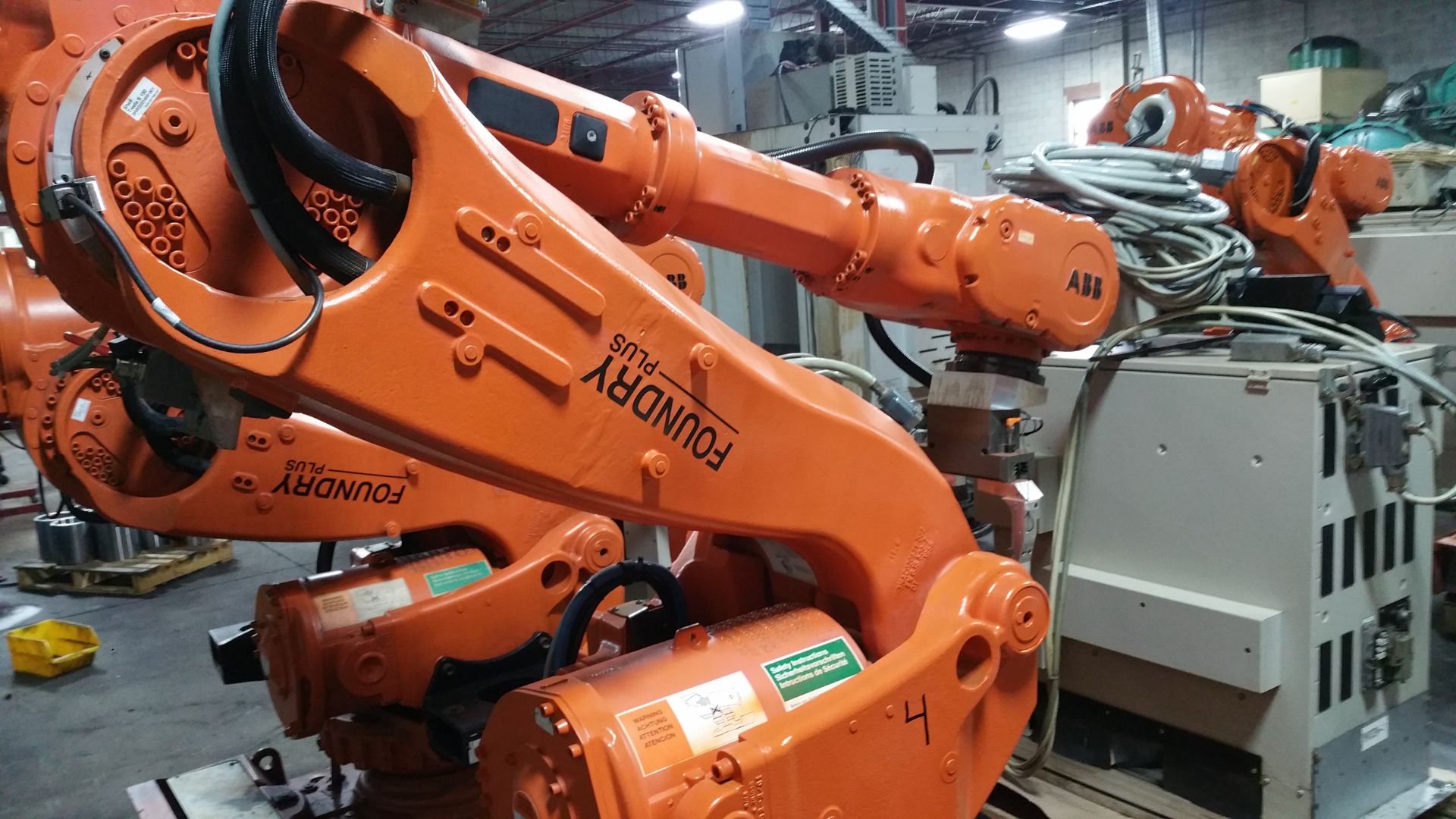ABB Robot IRB 6600 M2000 S4 C+ 2.8m Reach Foundry Version with Teach Pendent and Cable (shipping