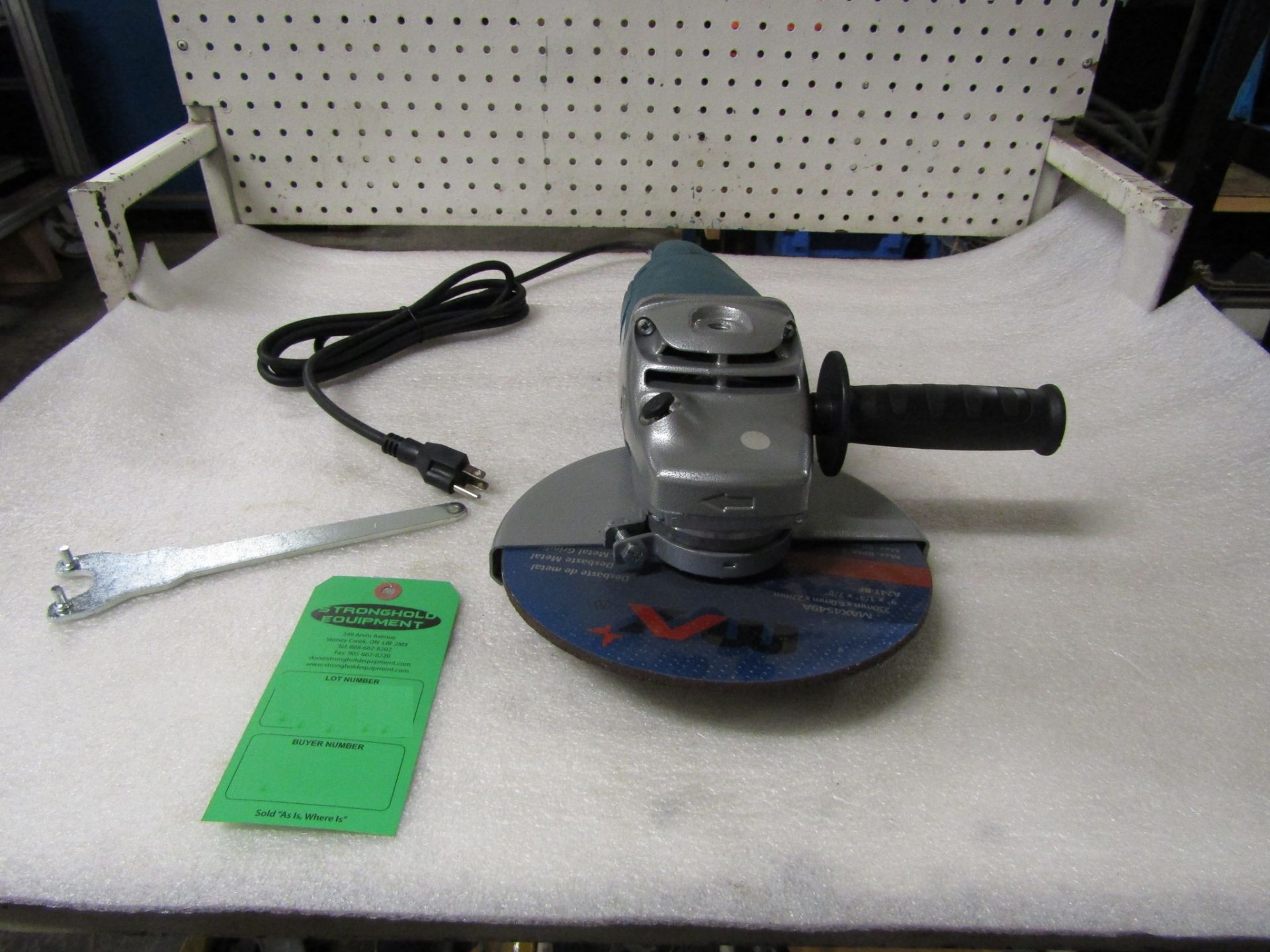 BRAND NEW Max 9" Angle Grinder model G180