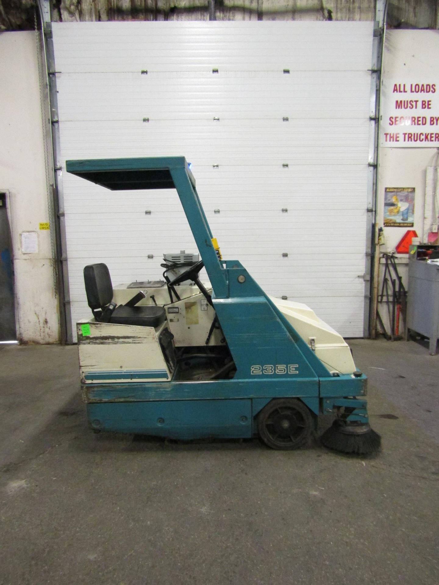 Tennant 235E Ride On Power Sweeper -Operated Cleaning Machine - Electric with LOW HOURS