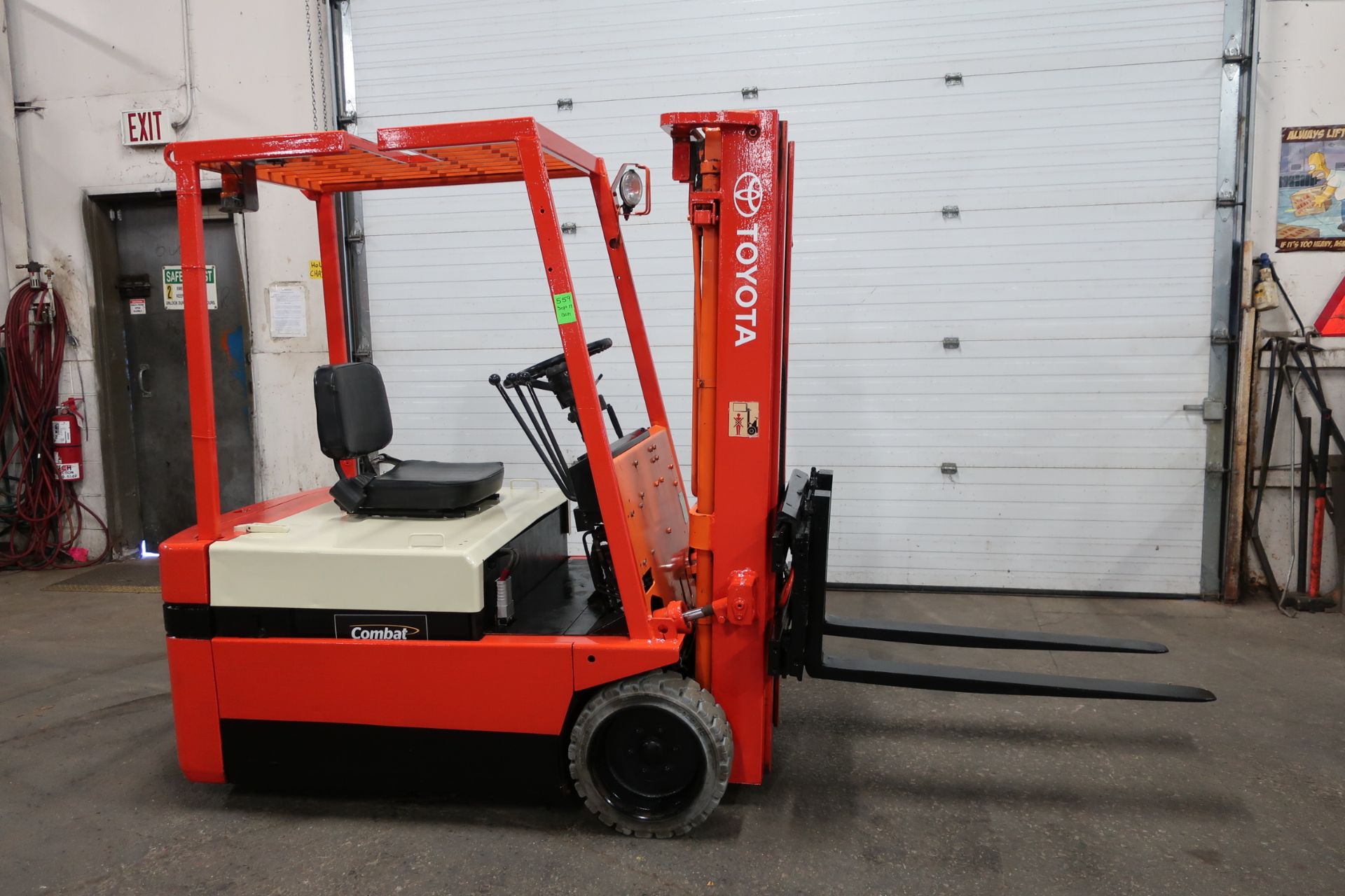 FREE CUSTOMS DOCS & 0 DUTY FEES - Toyota 3000lbs Electric Forklift 3-wheel unit with sideshift