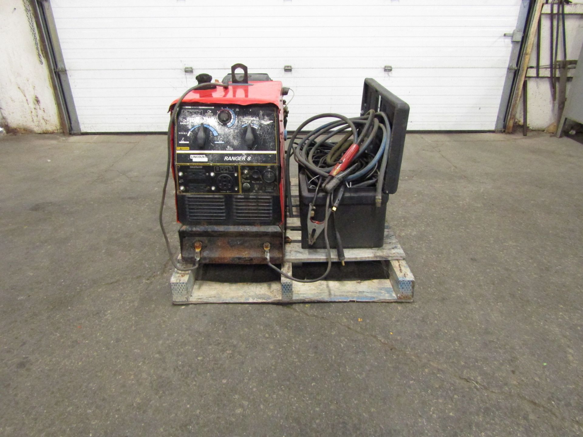 Lincoln Ranger 8 Gas Welder 20HP unit with HONDA MOTOR Stick Welder with 100 feet of wire