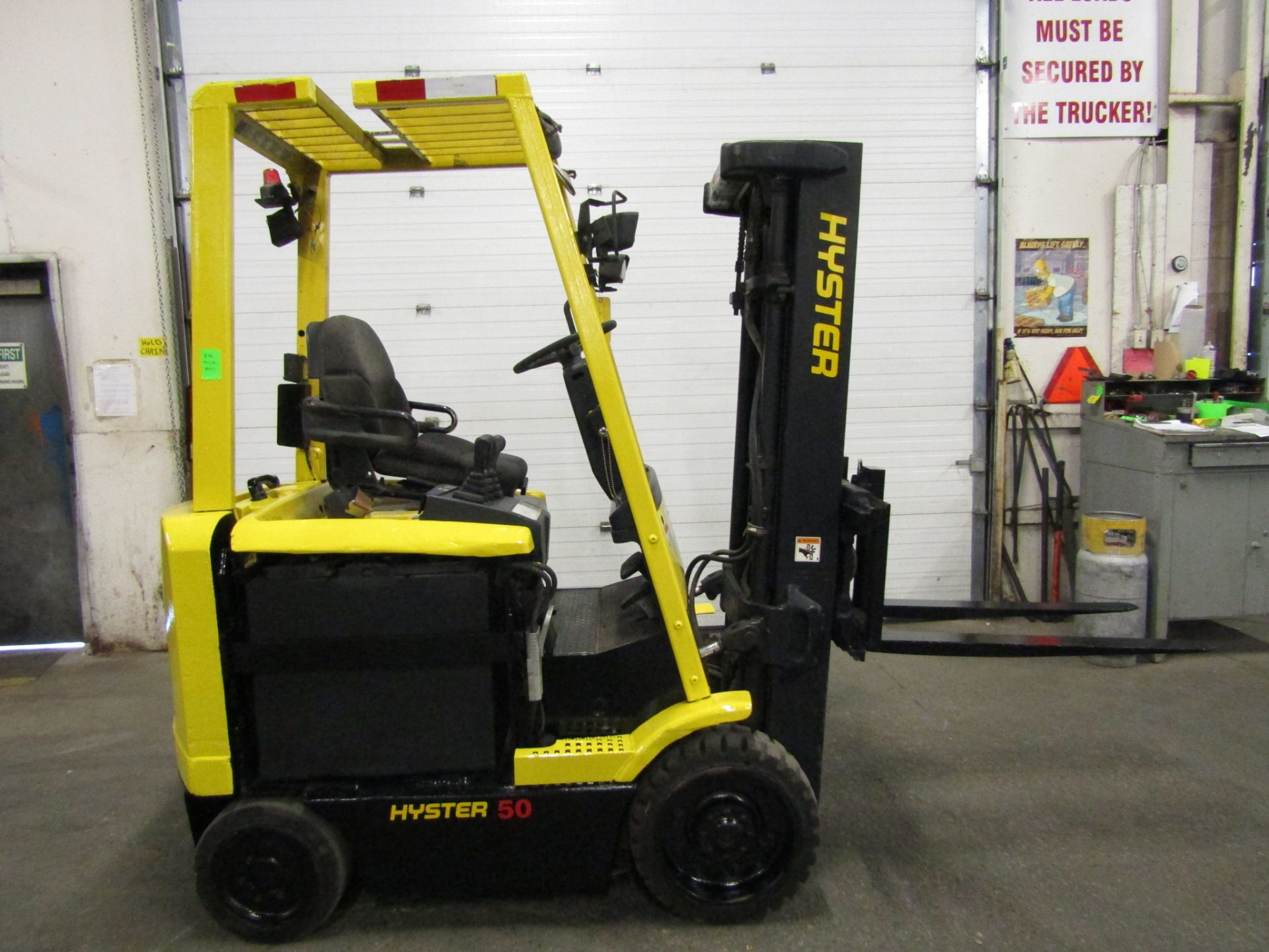 FREE CUSTOMS DOCS & 0 DUTY FEES - Hyster 5000lbs Electric Forklift with sideshift 3-stage mast