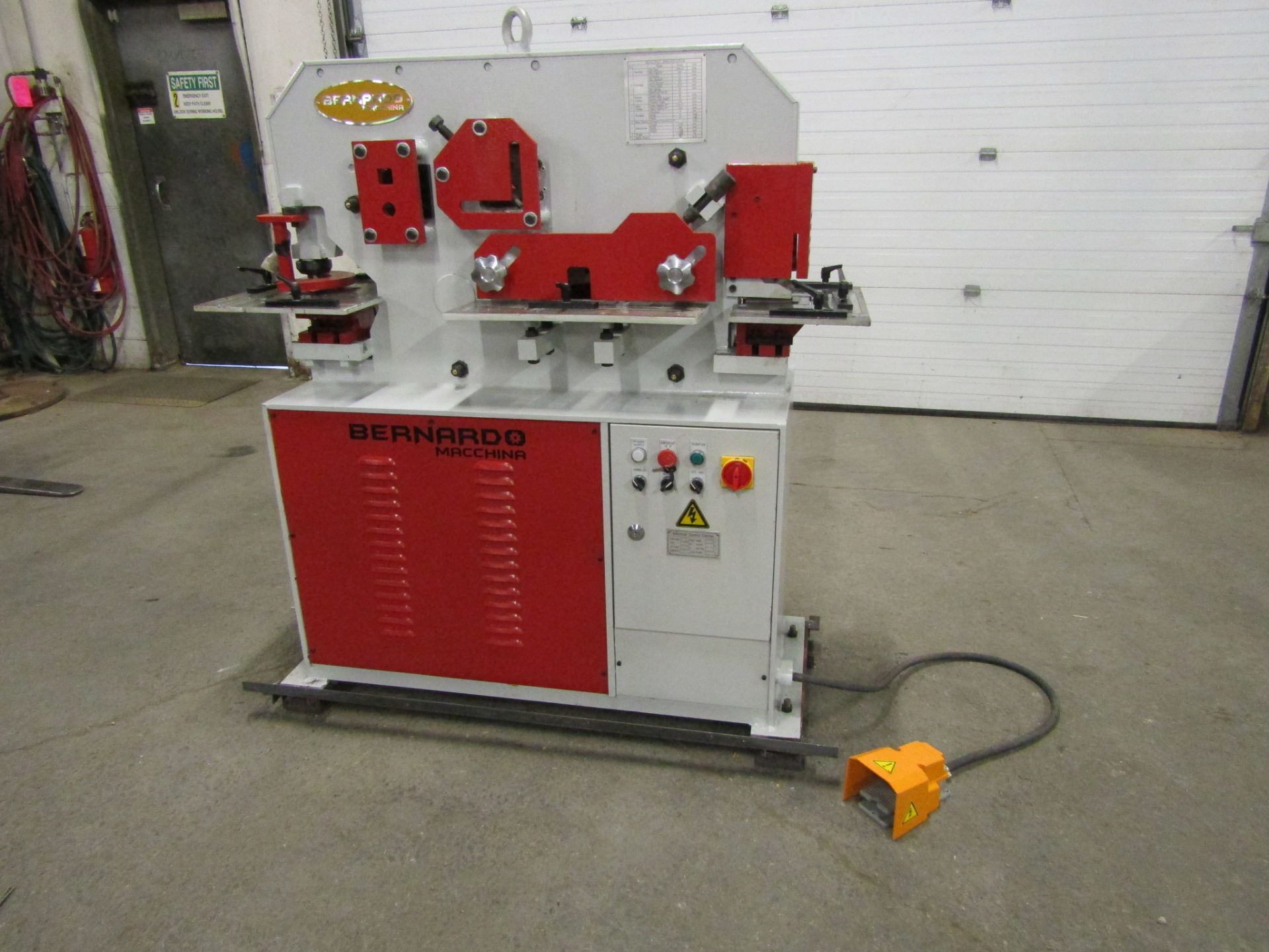 Bernardo Macchina 55 Ton Capacity Hydraulic Ironworker - complete with dies and punches - Dual - Image 2 of 3