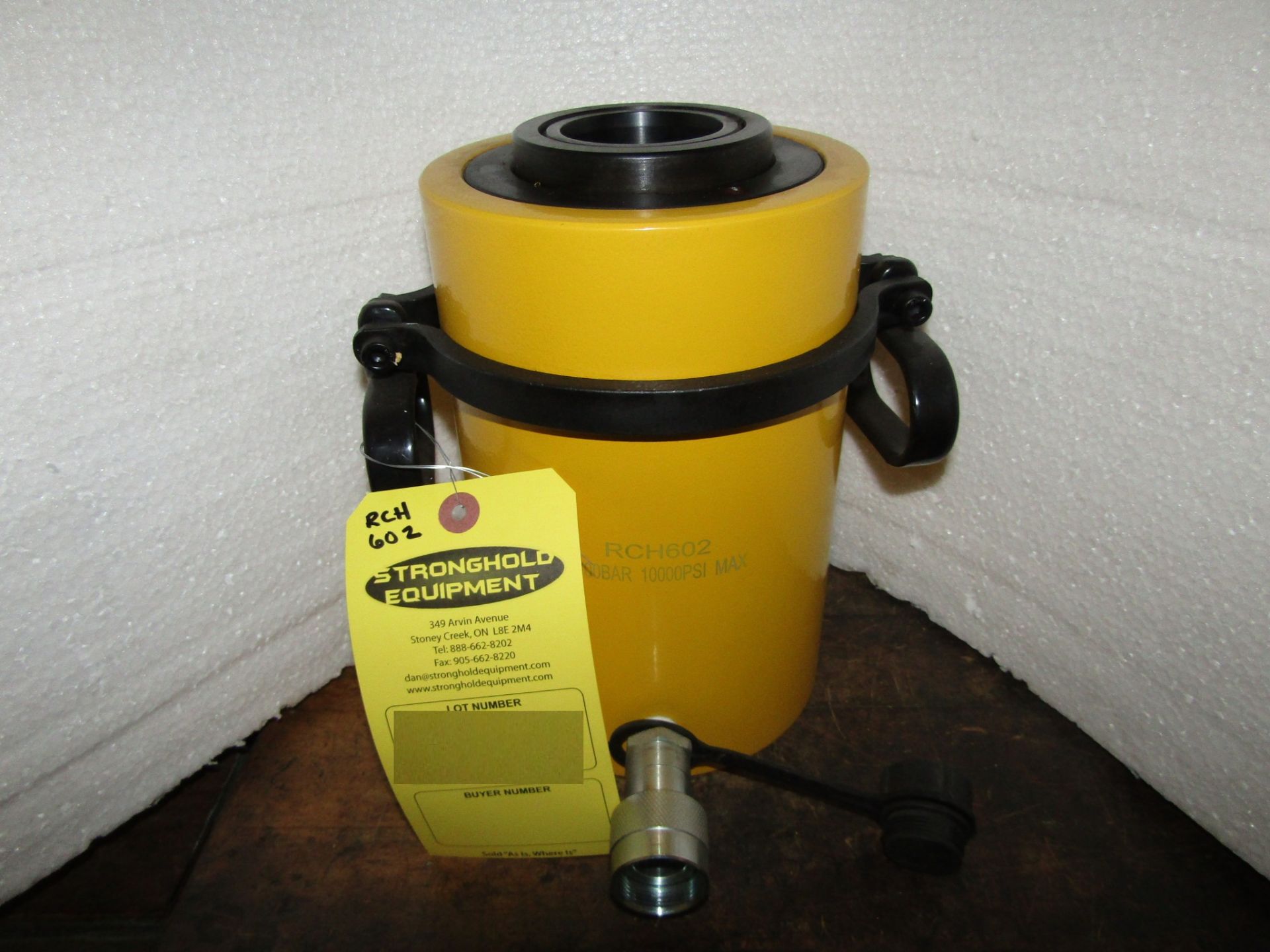 RCH-602 MINT Hole Jack - 60 ton Hollow Hydraulic Jack with 2" stroke - hole through type cylinder