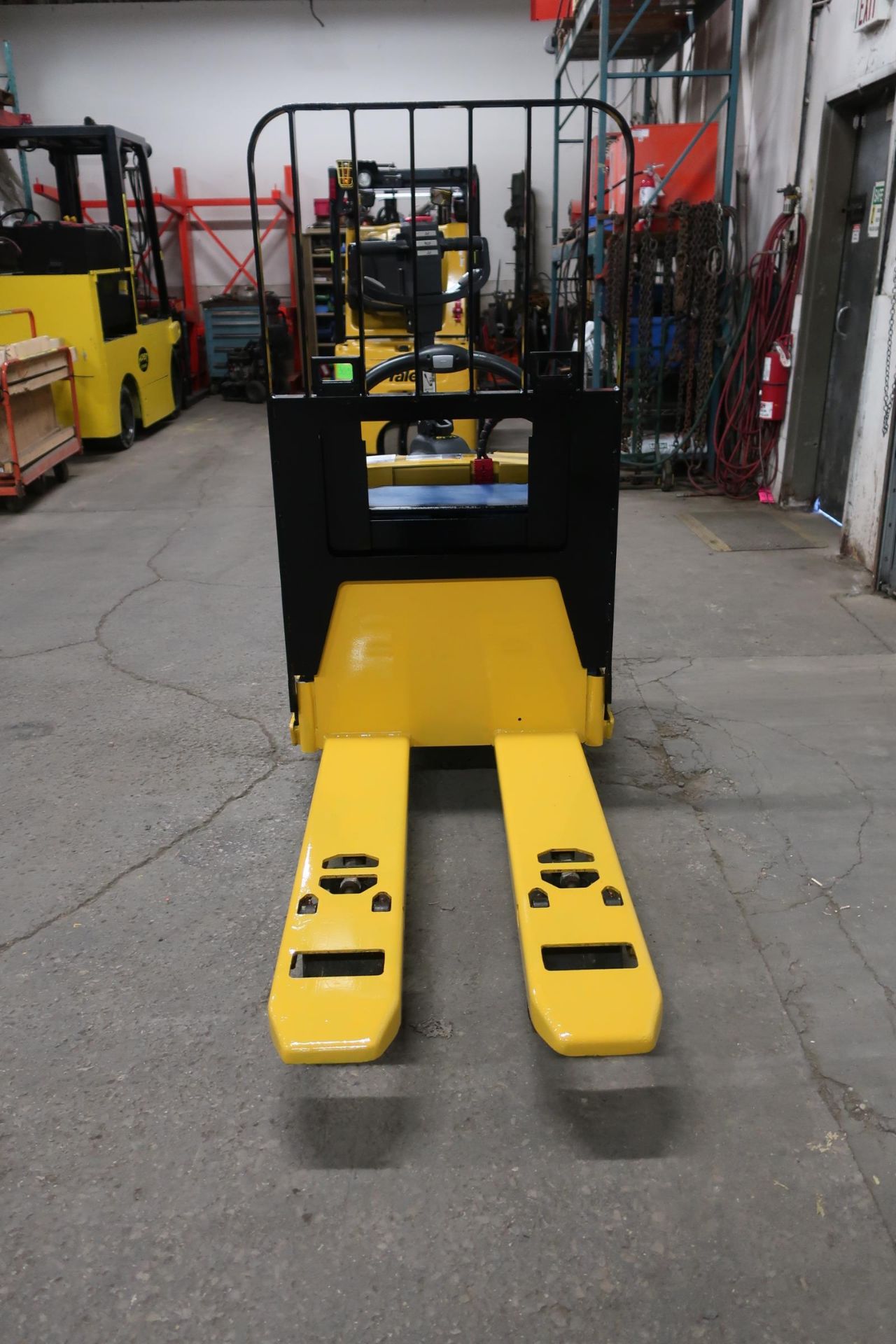 2013 Yale Walk Behind Powered Pallet Cart 6000lbs capacity Walkie Electric unit - Image 3 of 3