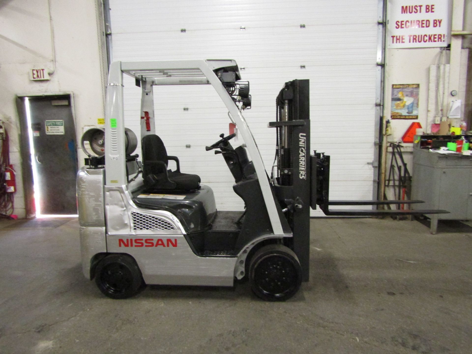 FREE CUSTOMS - 2013 Nissan Unicarriers 5000lbs Capacity Forklift LPG (propane) with TRUCKER MAST and