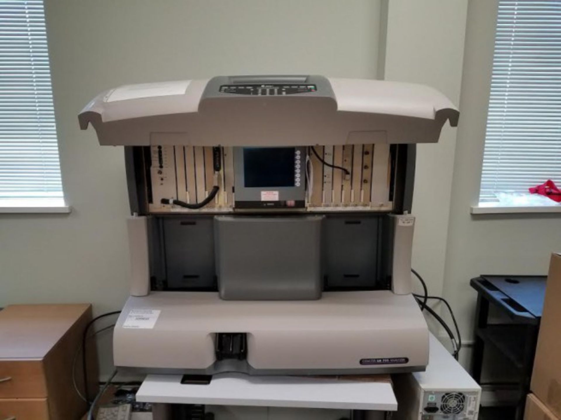 Beckman Coulter LH 750 Hematology Analyzer - Image 2 of 7