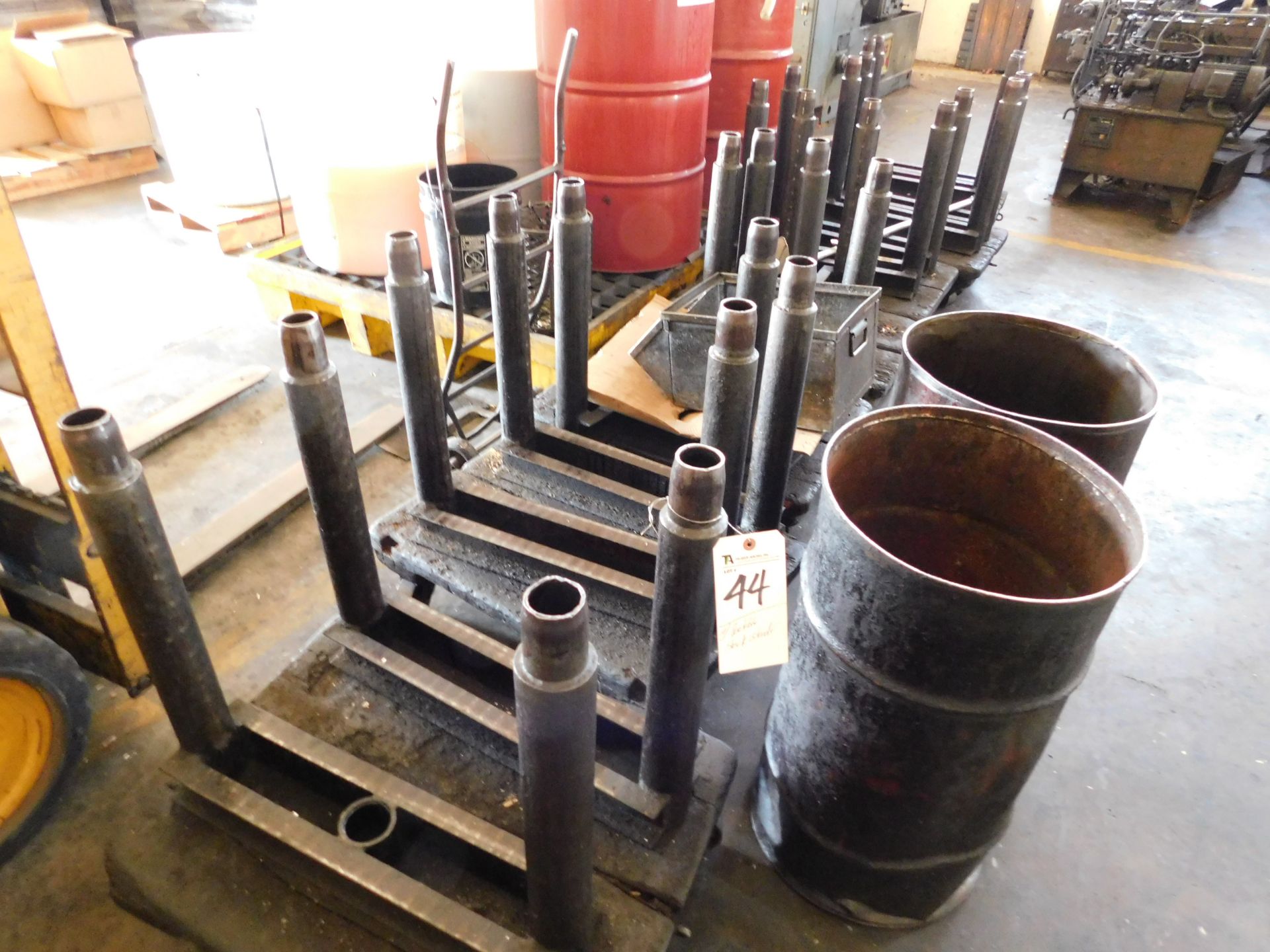 (Lot) Portable Stock Stands