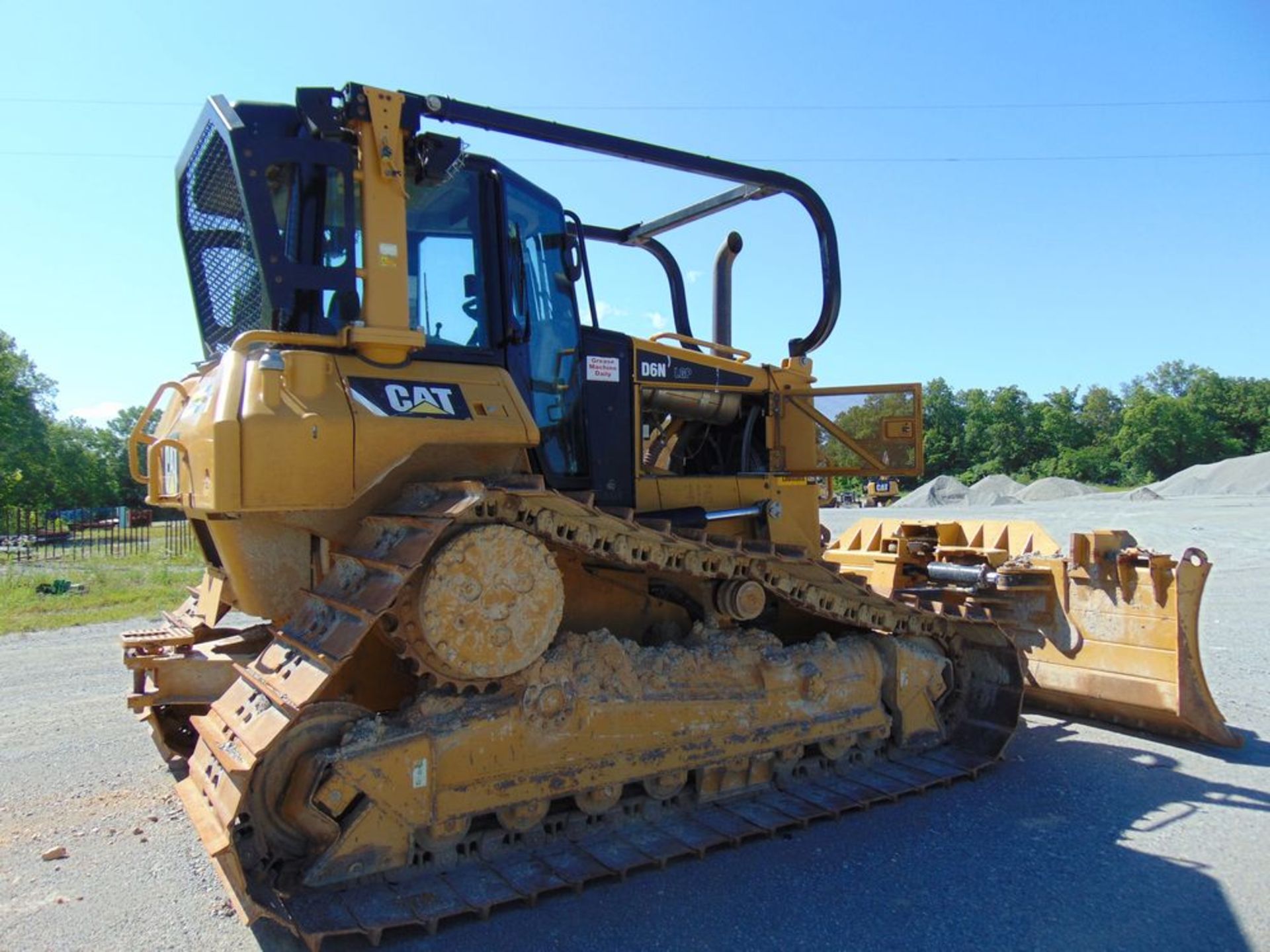 (2015) Cat mod. D6N, Dozer, Engine C7.1, Hours: - Image 3 of 4