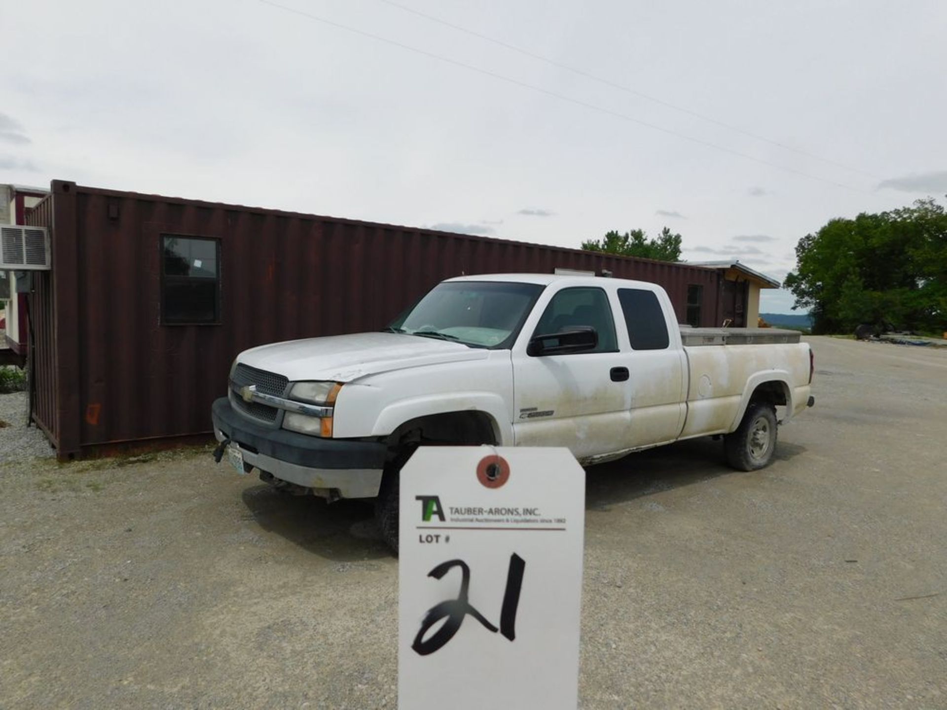 (2004) Chevrolet 2500HD Duramax Diesel PickUp