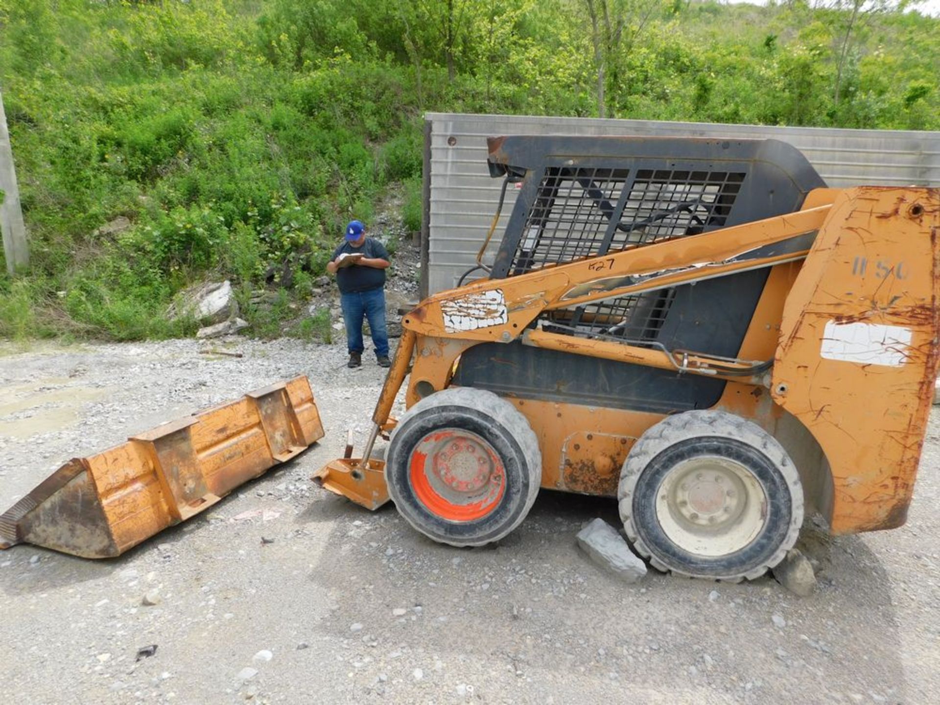 (2002) Case mod. 60XT Skid Steer w/ 72" Bucket - Image 2 of 2