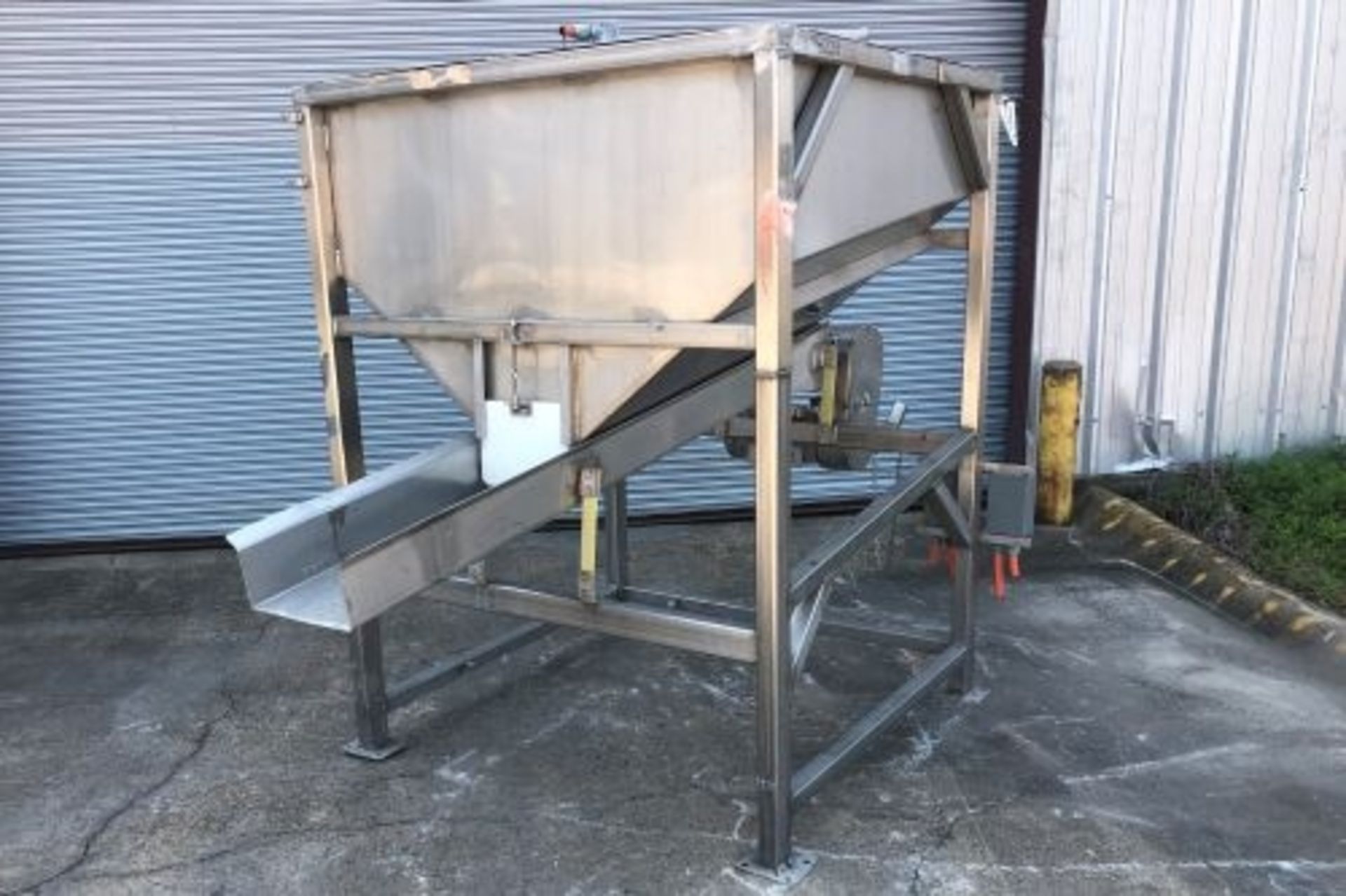 11” wide x 83” long stainless steel distribution shaker and hopper