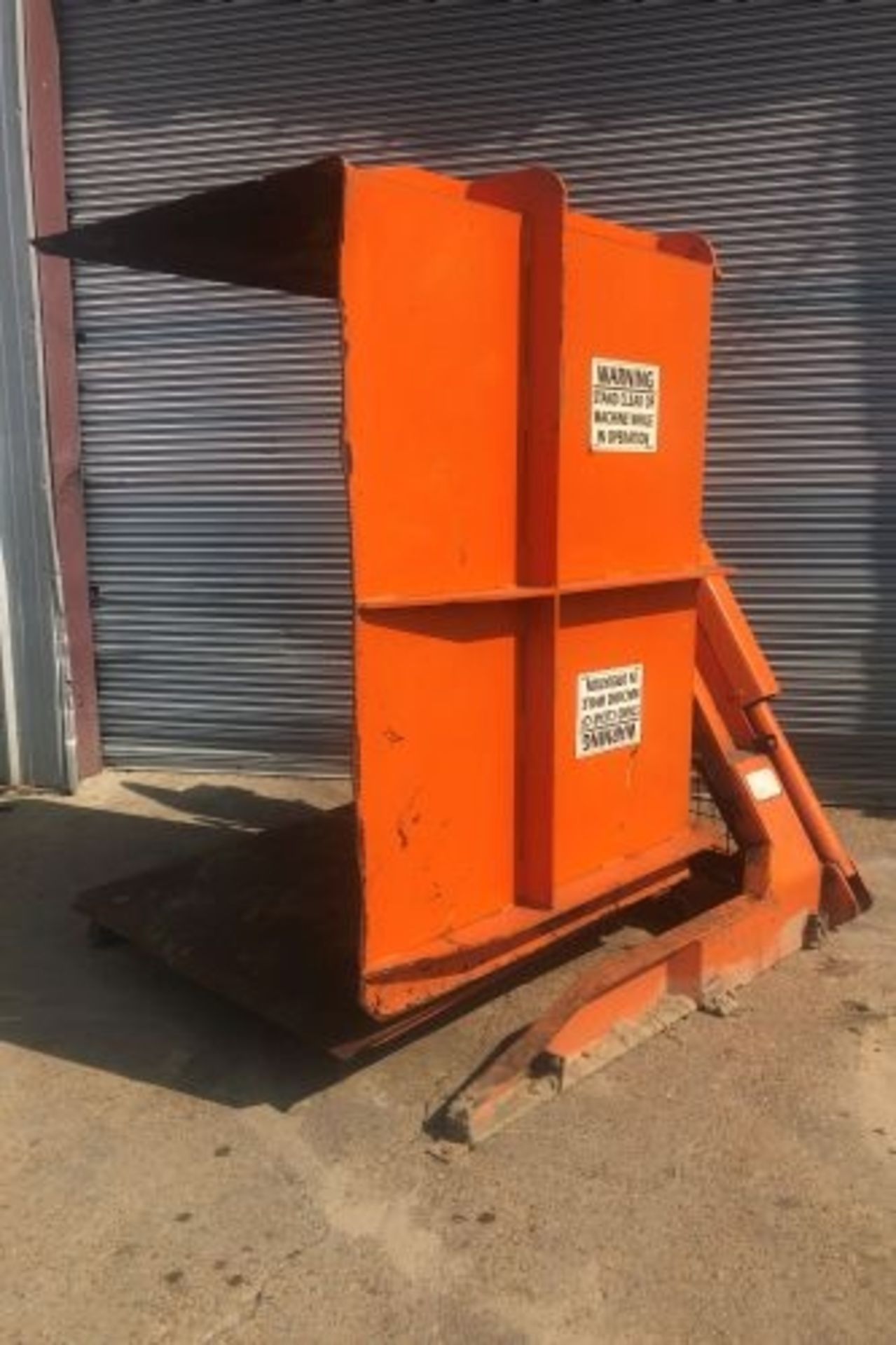 Mild steel pallet inverter