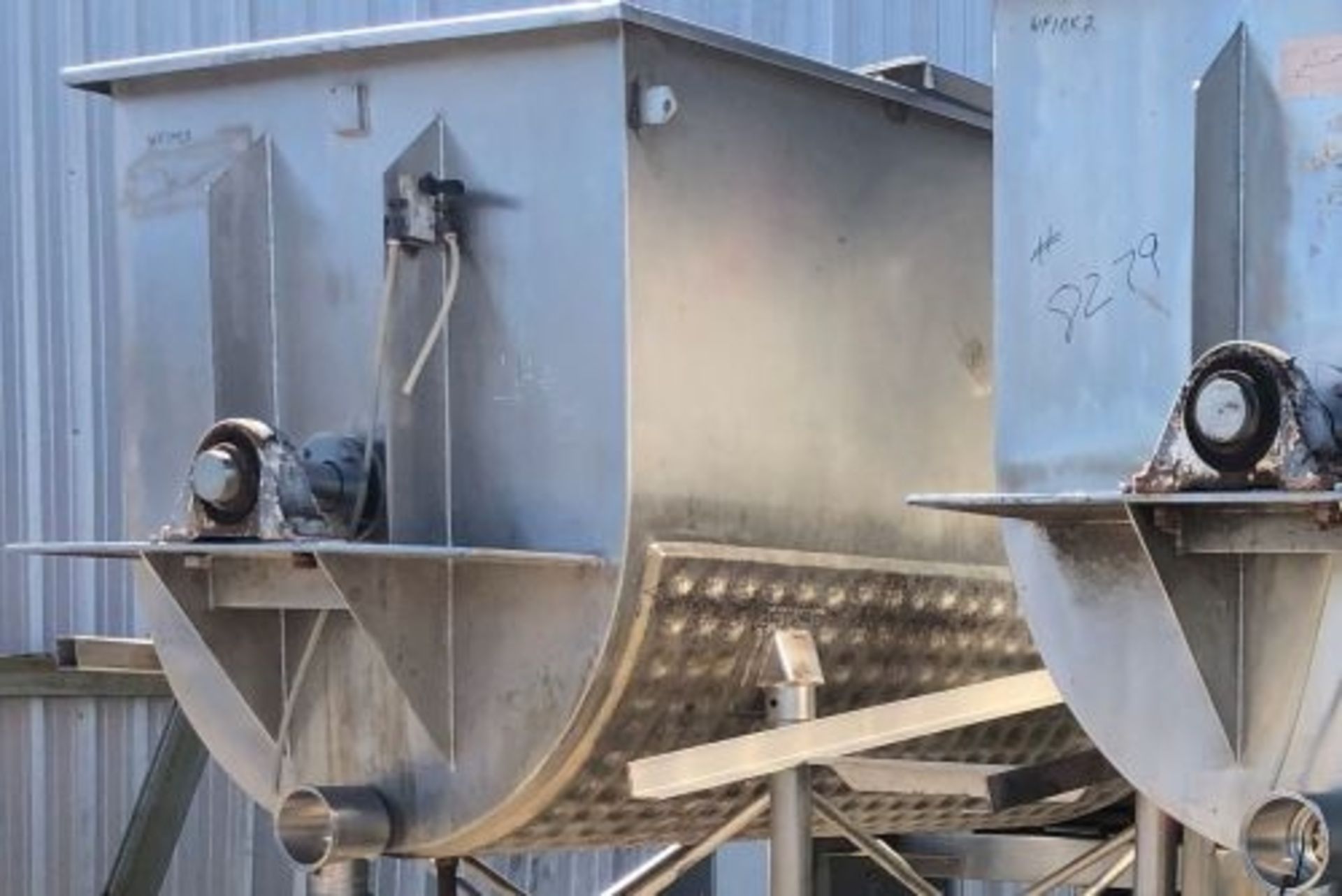40 cubic foot Stricklin jacketed stainless steel scrape surface paddle mixer - Image 3 of 9