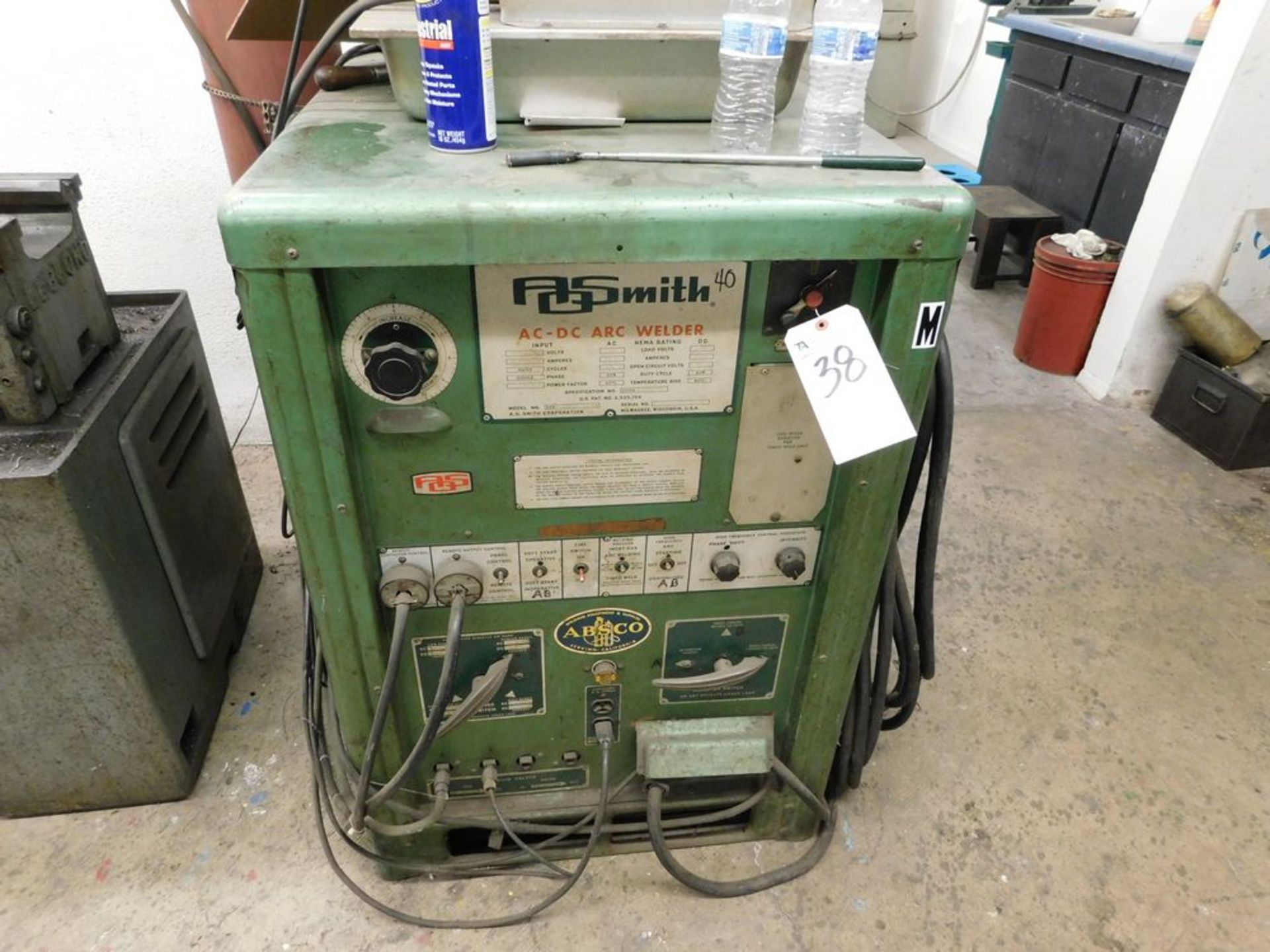 AO Smith AC-DC Arc Welder mod. DAR-A 300, 200 Amp; S/N 1300-6044-5