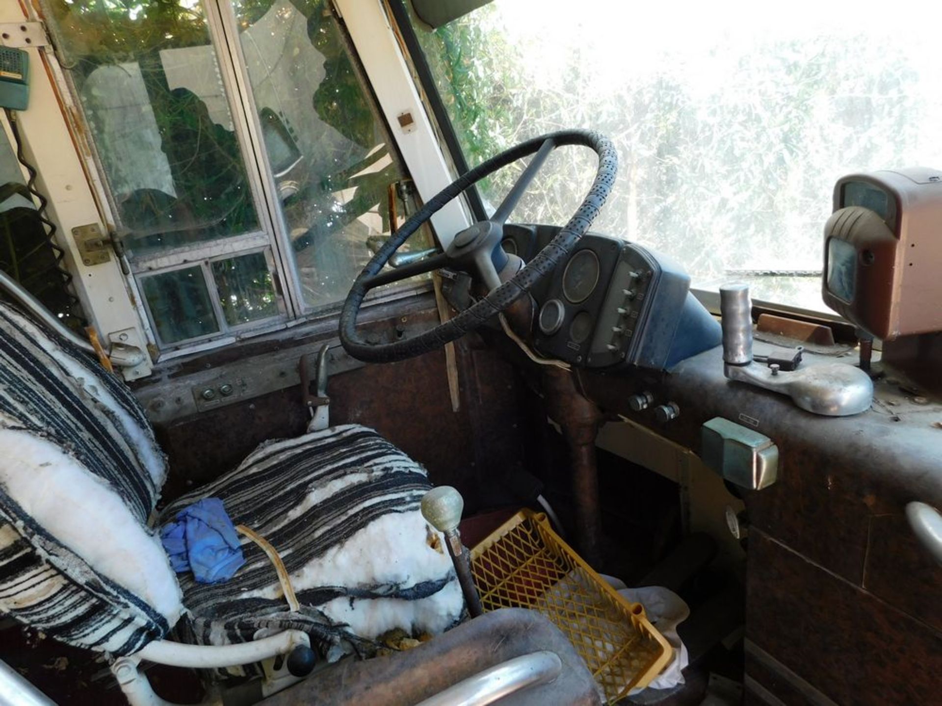 Greyhound Vintage Passenger Bus - Image 3 of 5