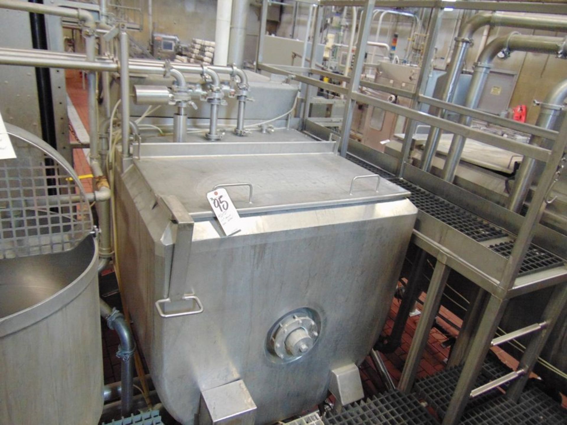 (2004) Viatec Natl #8665, 475 Gal. Horizontal Cooker, Jacketed Mixing Tank, 150 psi, Scrape Surface