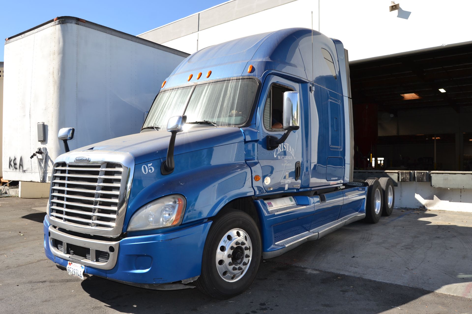 (2011) Freightliner Cascadia DD15, 3-Axle - Image 3 of 11