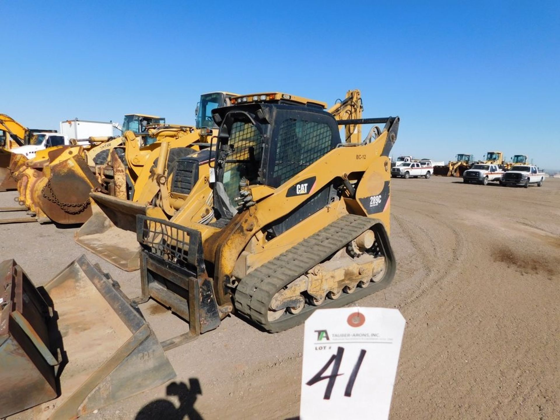 (2010) CAT mod. 289C, High XPS, Skid Steer Compact Track Loader w/ Forks & Bucket; Hours: 3705; Pin: