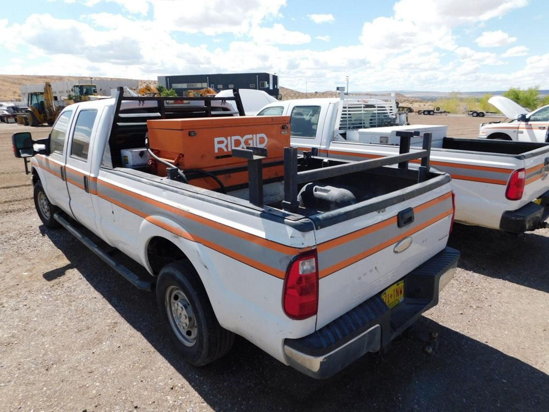 (2012) Ford F-250 Super Duty, 6.2L, Gas Pick Up Truck, 4-Door w/ Diesel Fuel Tank Pump & Ridgid Tool - Image 3 of 5