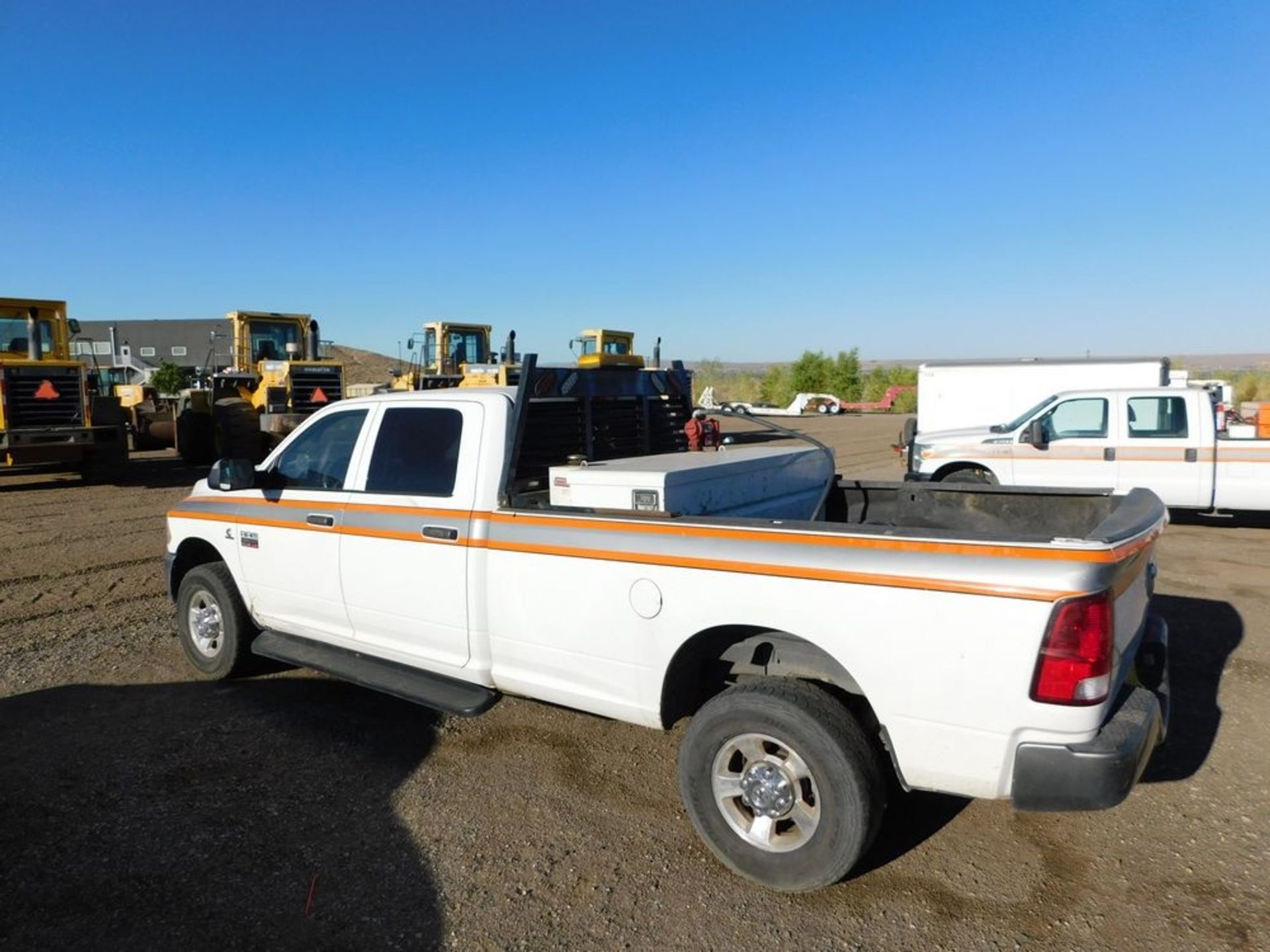 (2011) Dodge Ram 3500 Super Duty w/ 6.7L 4WD w/ Cummins Turbo Diesel Engine Pick Up Truck, 4-Door w/ - Image 3 of 5