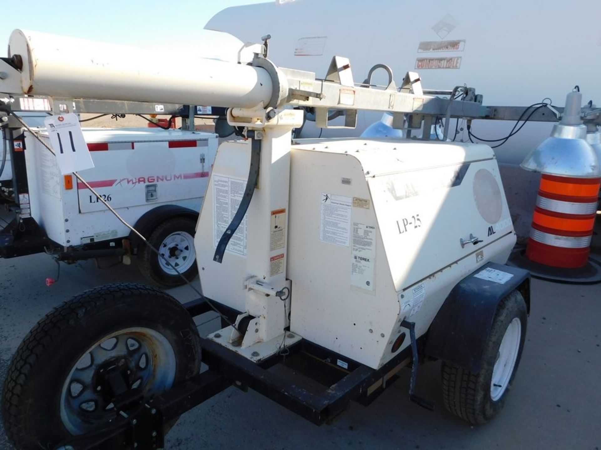 (2008) Terex mod. AL4000, Portable, Gas-Powered Tower Lights, LP-25; Hours: 2691