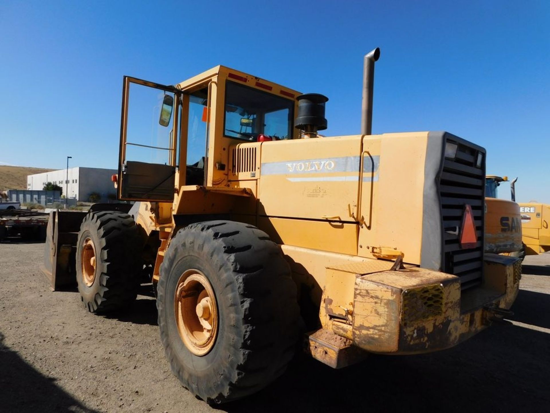 (1995) Volvo mod. L120C Wheel Loader, 6' Forks w/ Bucket; Hours: 16,787; Pin: L12CV11346, LD-22 - Image 2 of 6