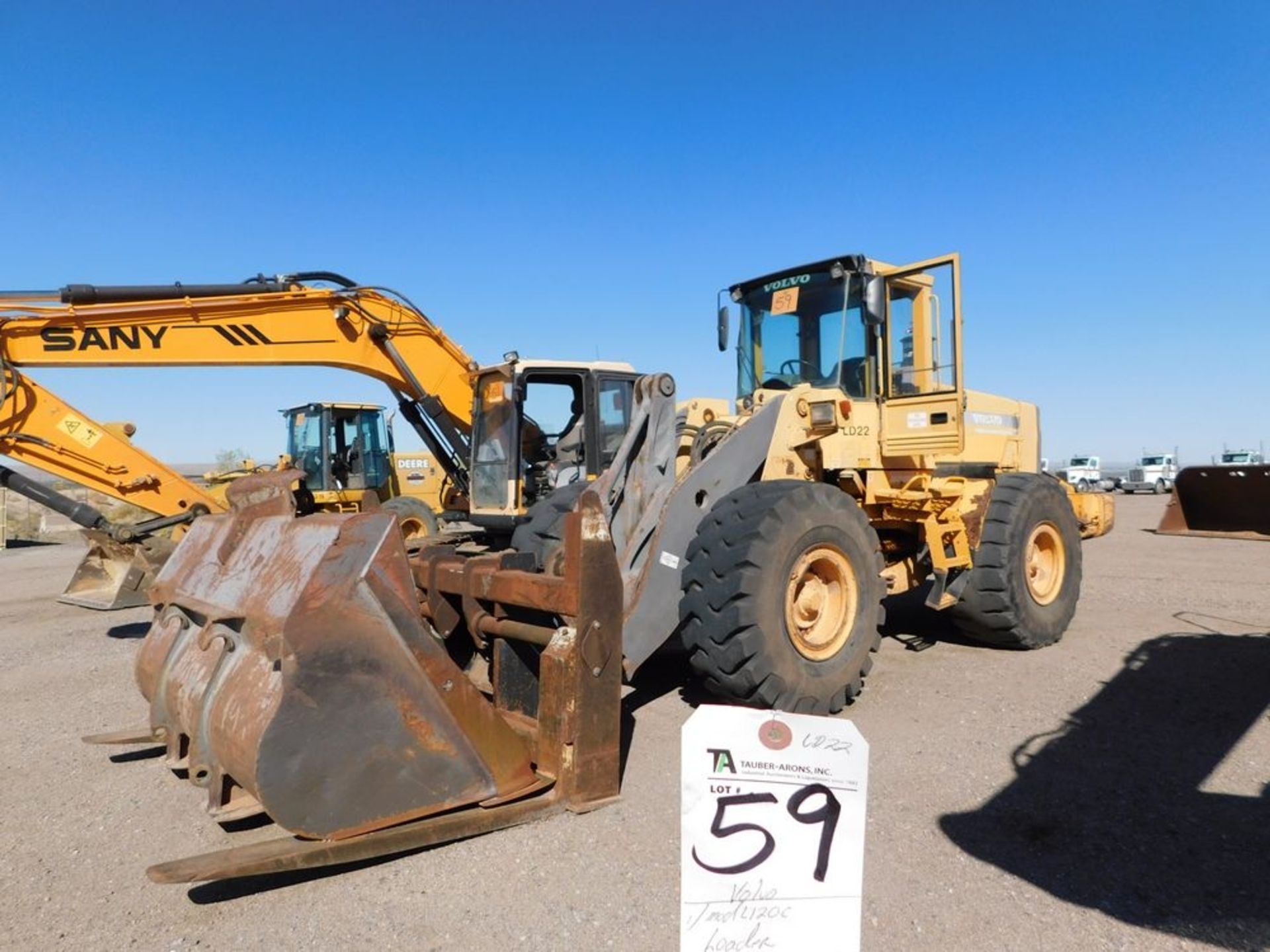 (1995) Volvo mod. L120C Wheel Loader, 6' Forks w/ Bucket; Hours: 16,787; Pin: L12CV11346, LD-22