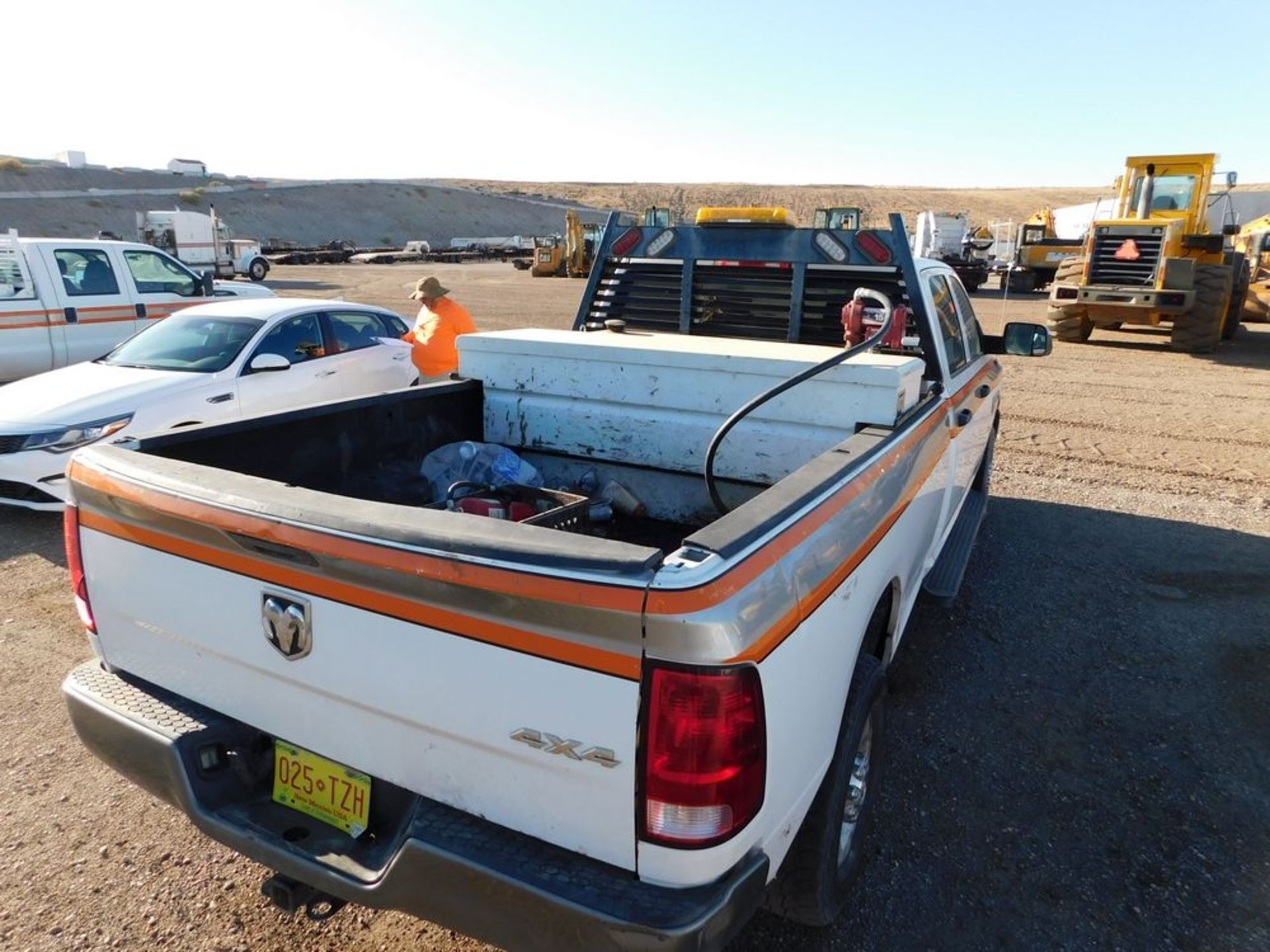 (2011) Dodge Ram 3500 Super Duty w/ 6.7L 4WD w/ Cummins Turbo Diesel Engine Pick Up Truck, 4-Door w/ - Image 2 of 5