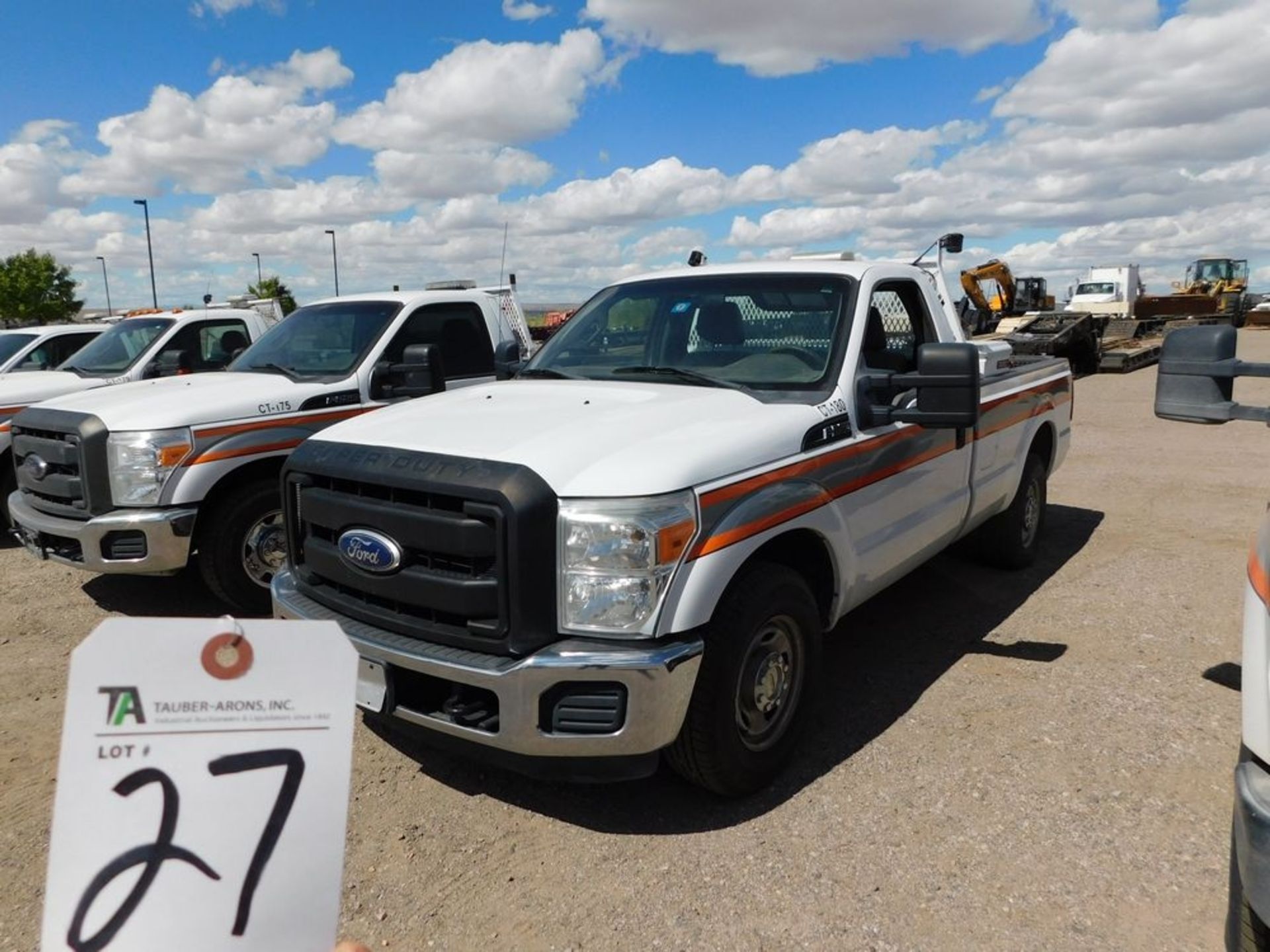 (2011) Ford F-250 Super Duty, 6.2L, Pick Up Truck, Gas w/ Diesel Tank, Tool Box & Pump; Miles: 147,